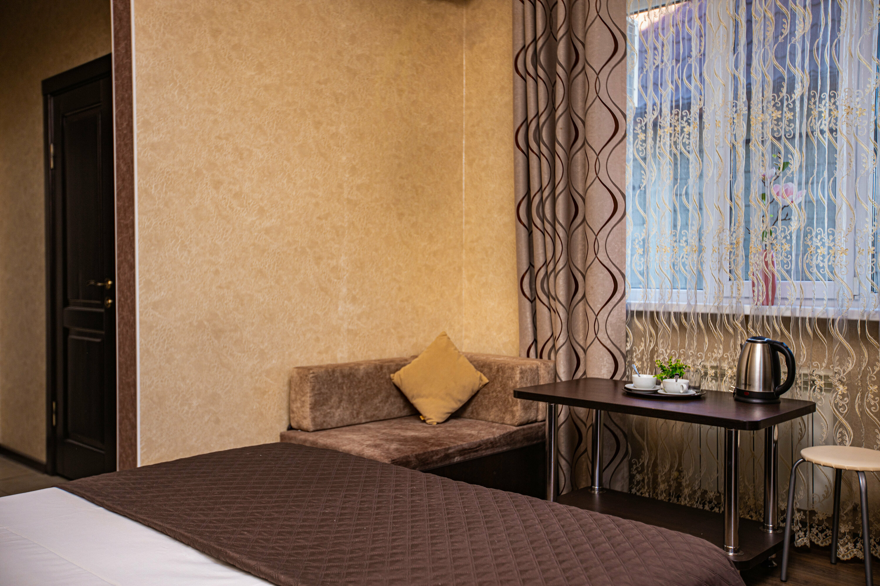 Комфорт с двуспальной кроватью и балконом