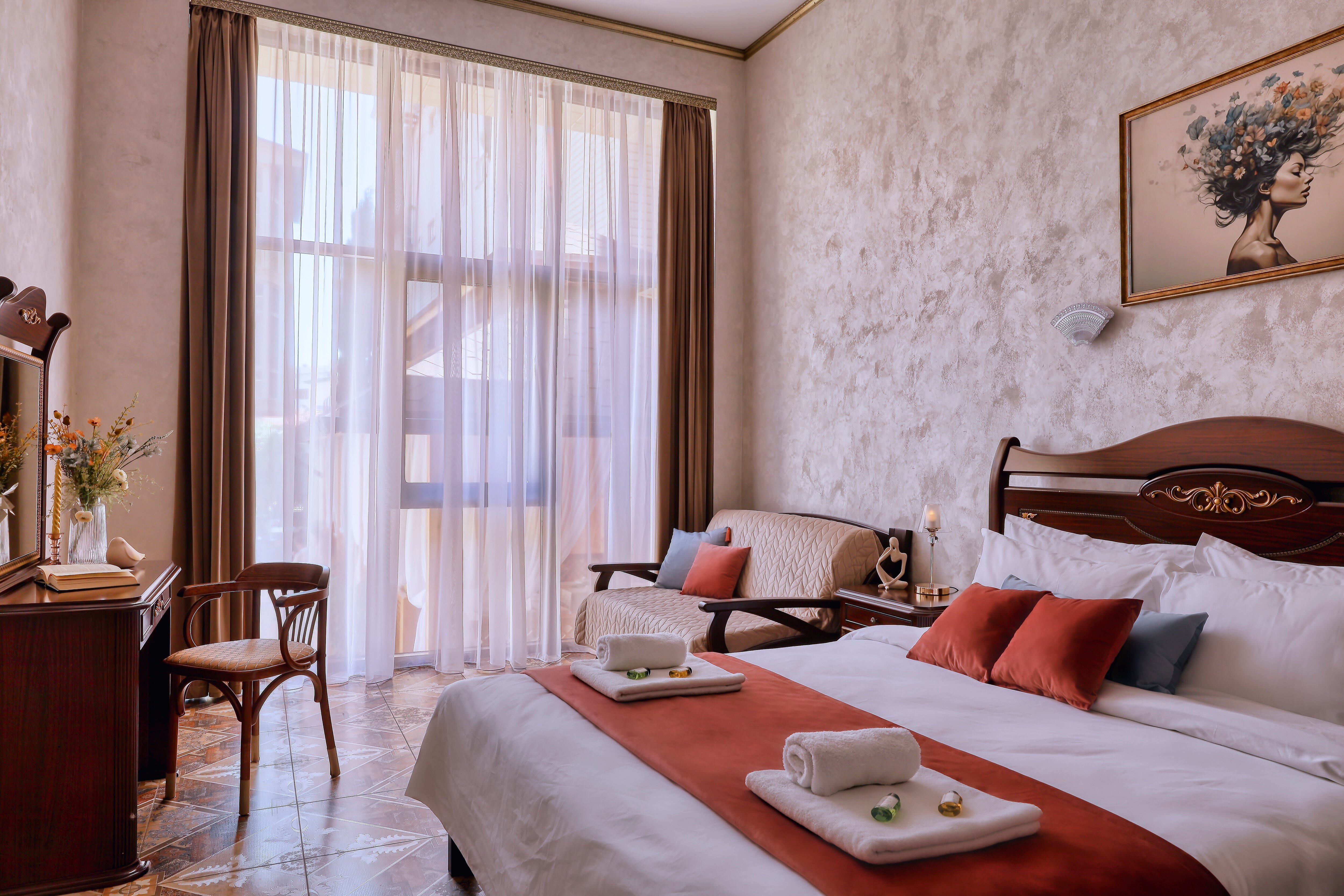 Полулюкс с балконом