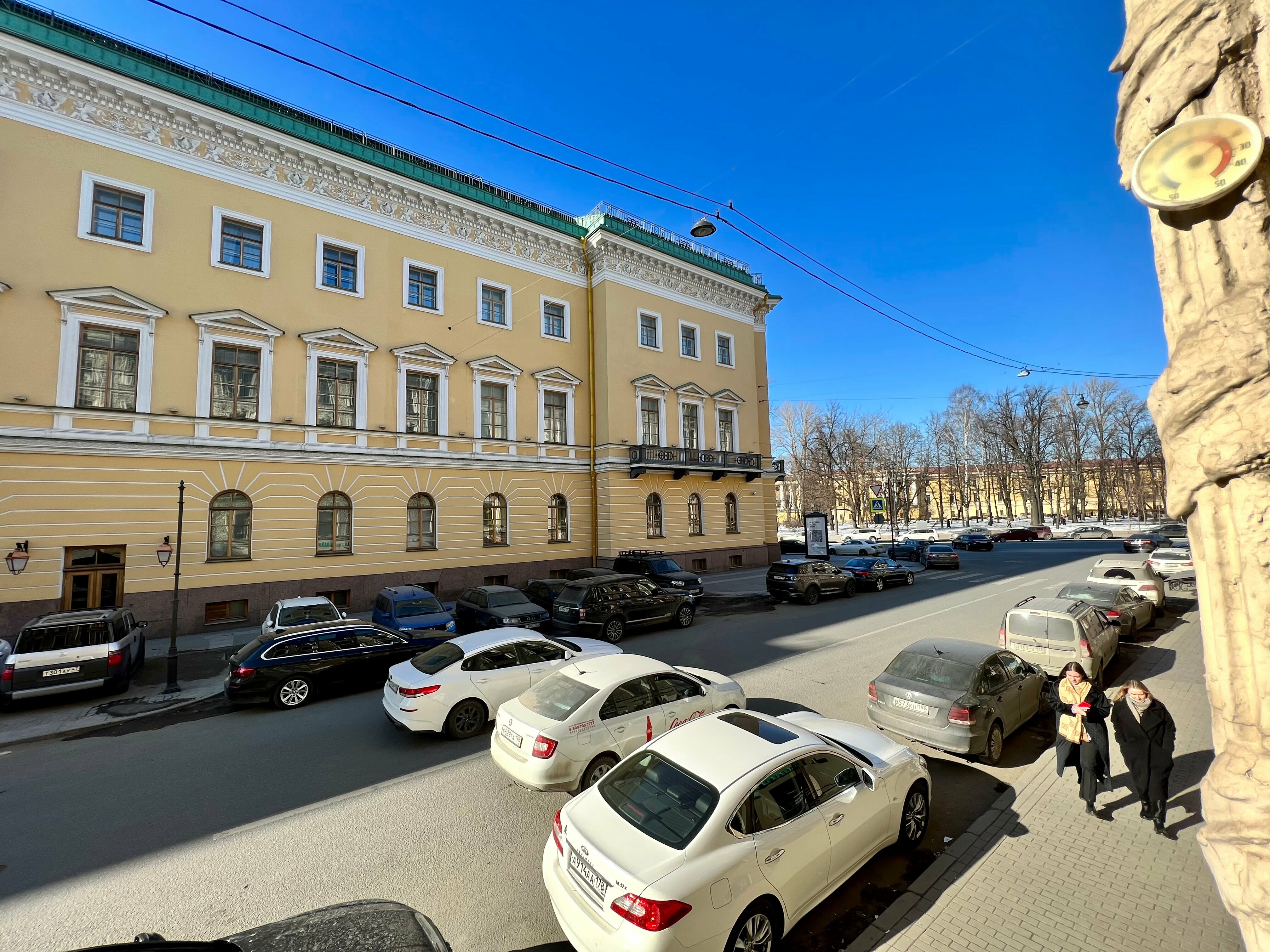 Люкс с видом на город