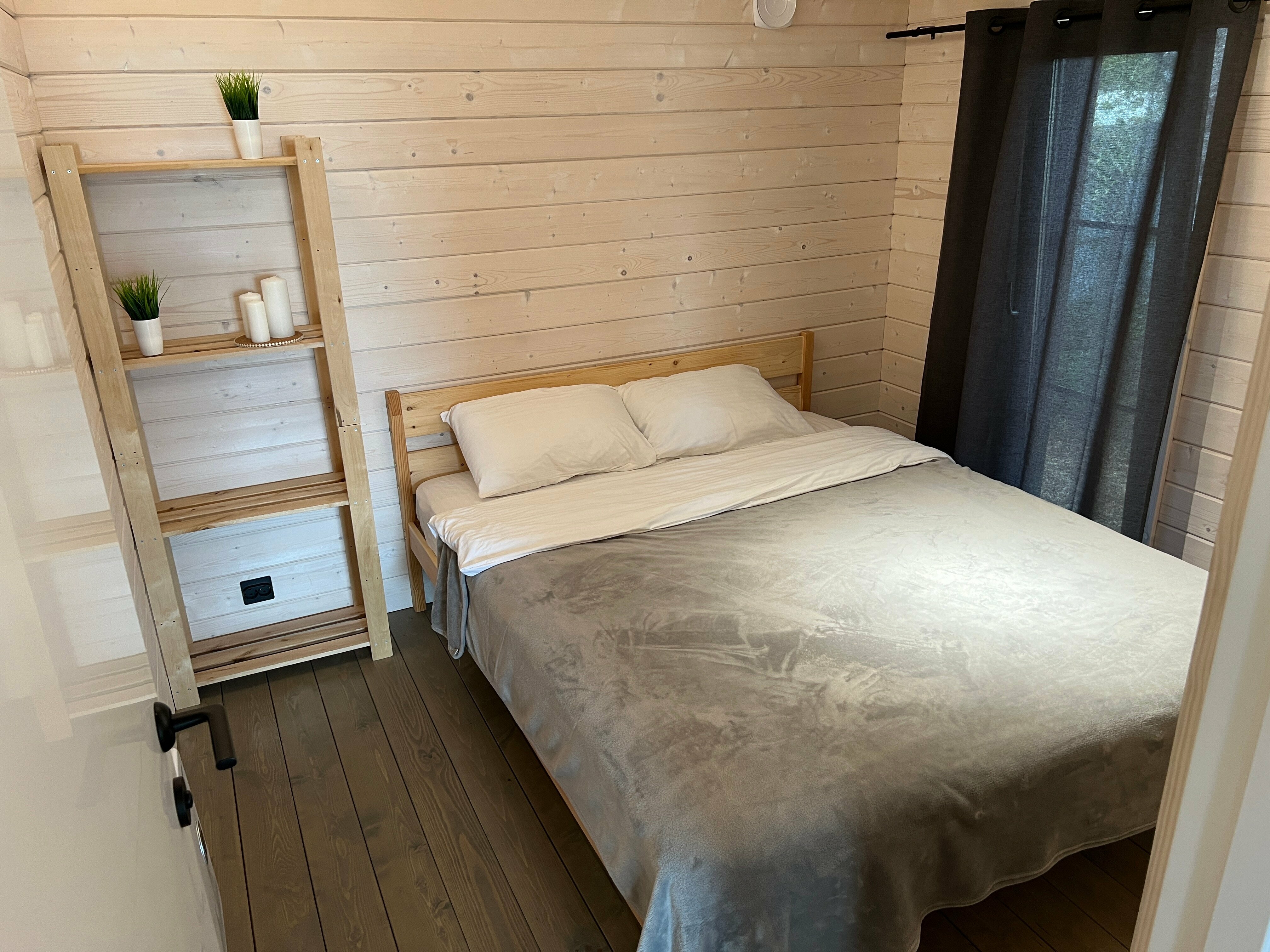 Коттедж с видом на лес