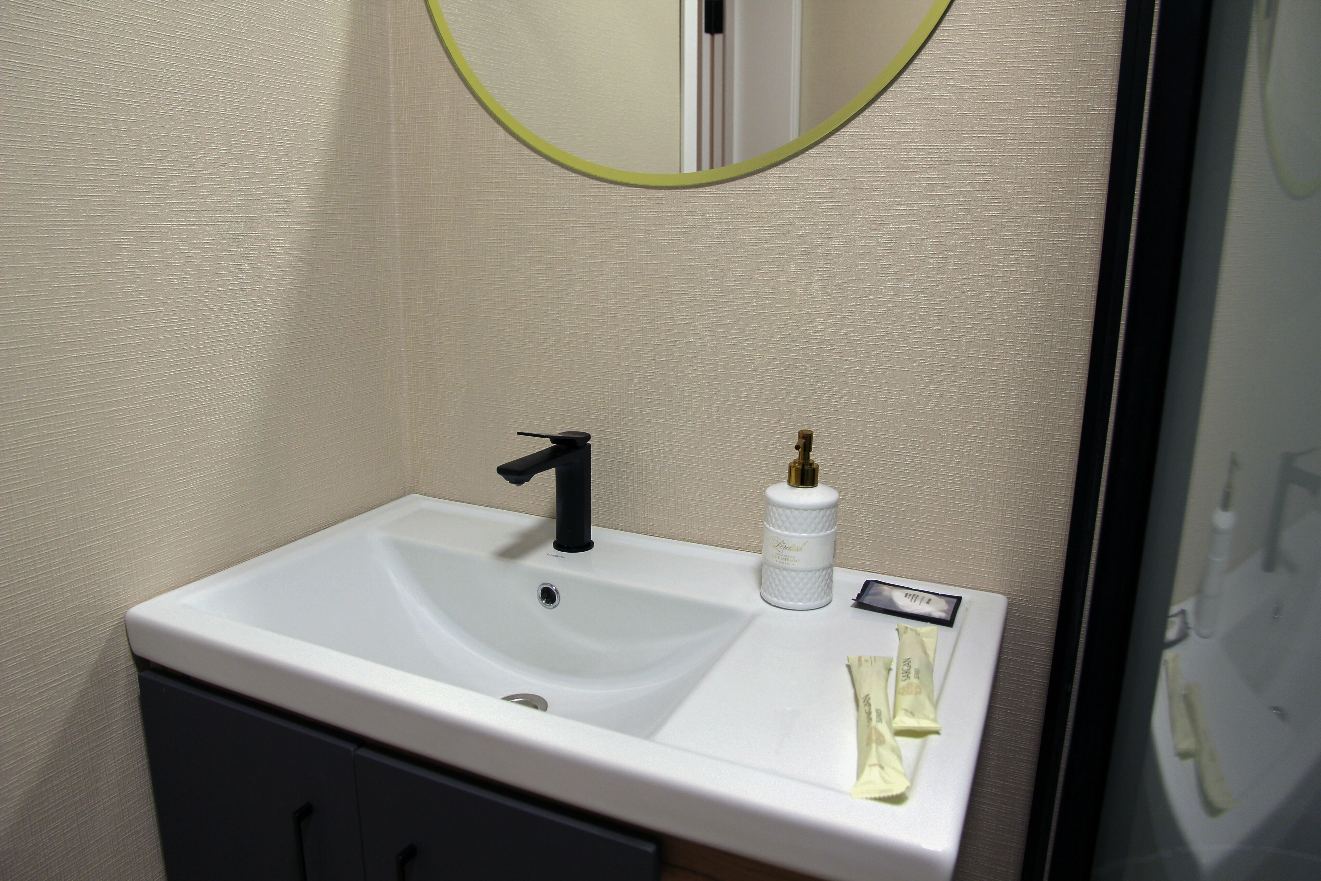 Улучшенный номер с кроватью размера «queen-size»