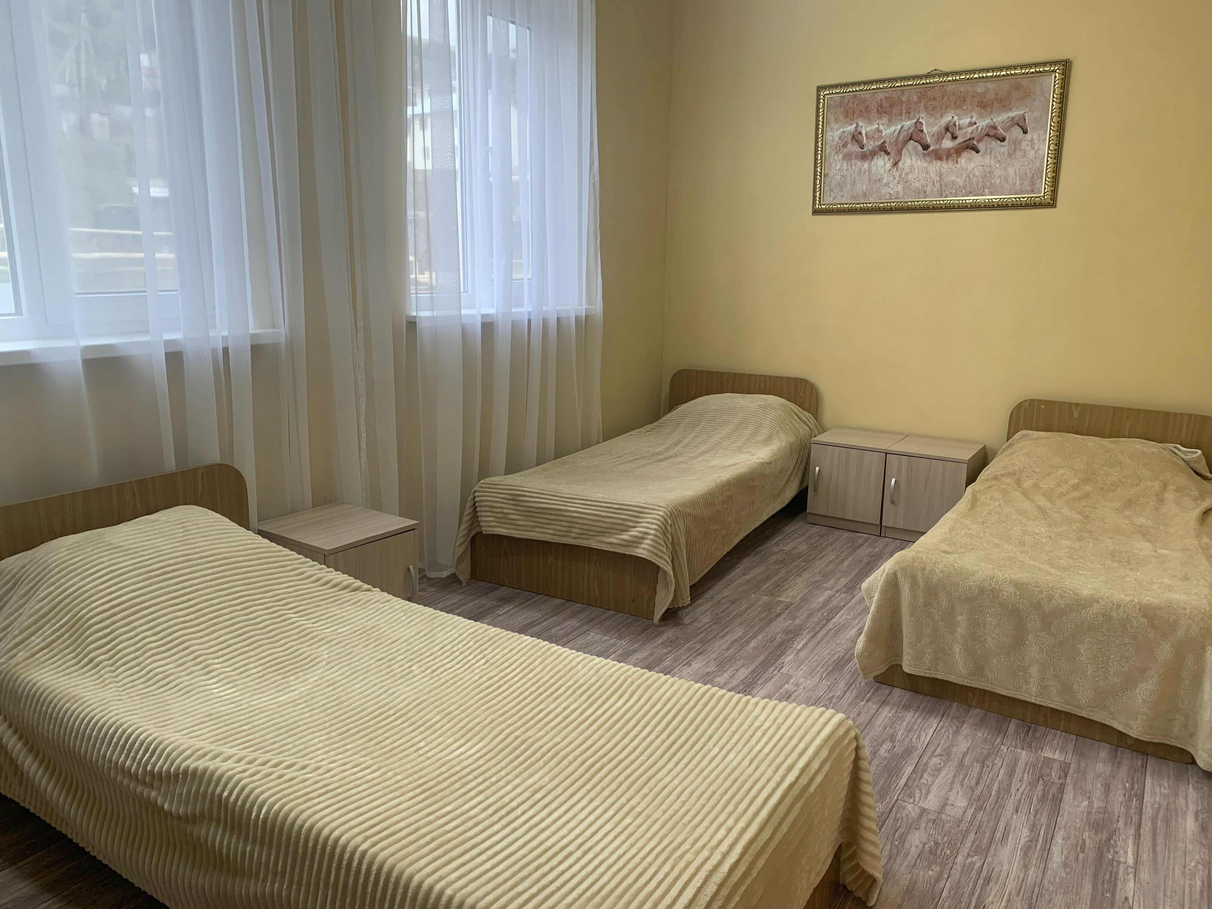 Бюджетный трехместный номер