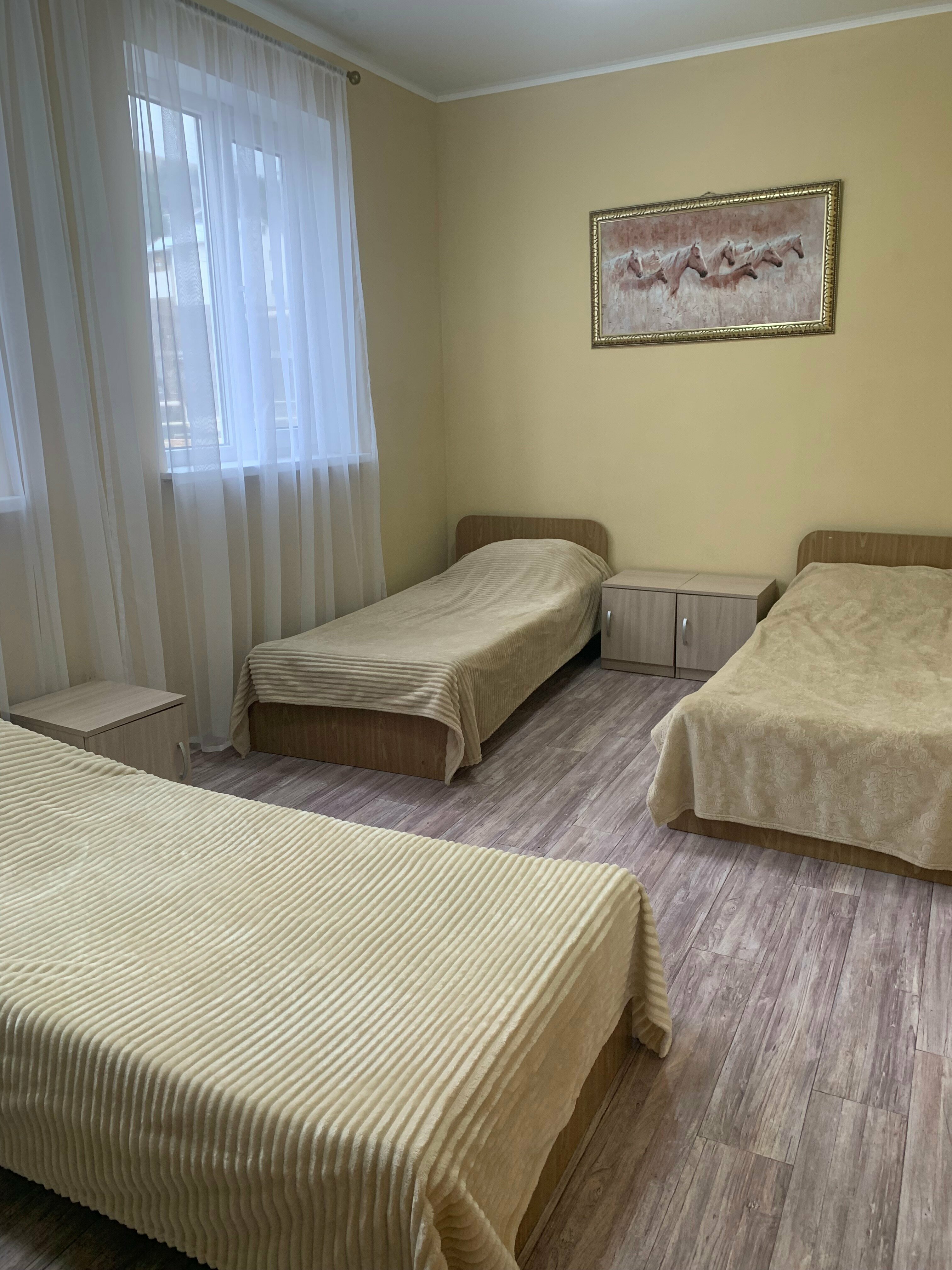 Бюджетный трехместный номер