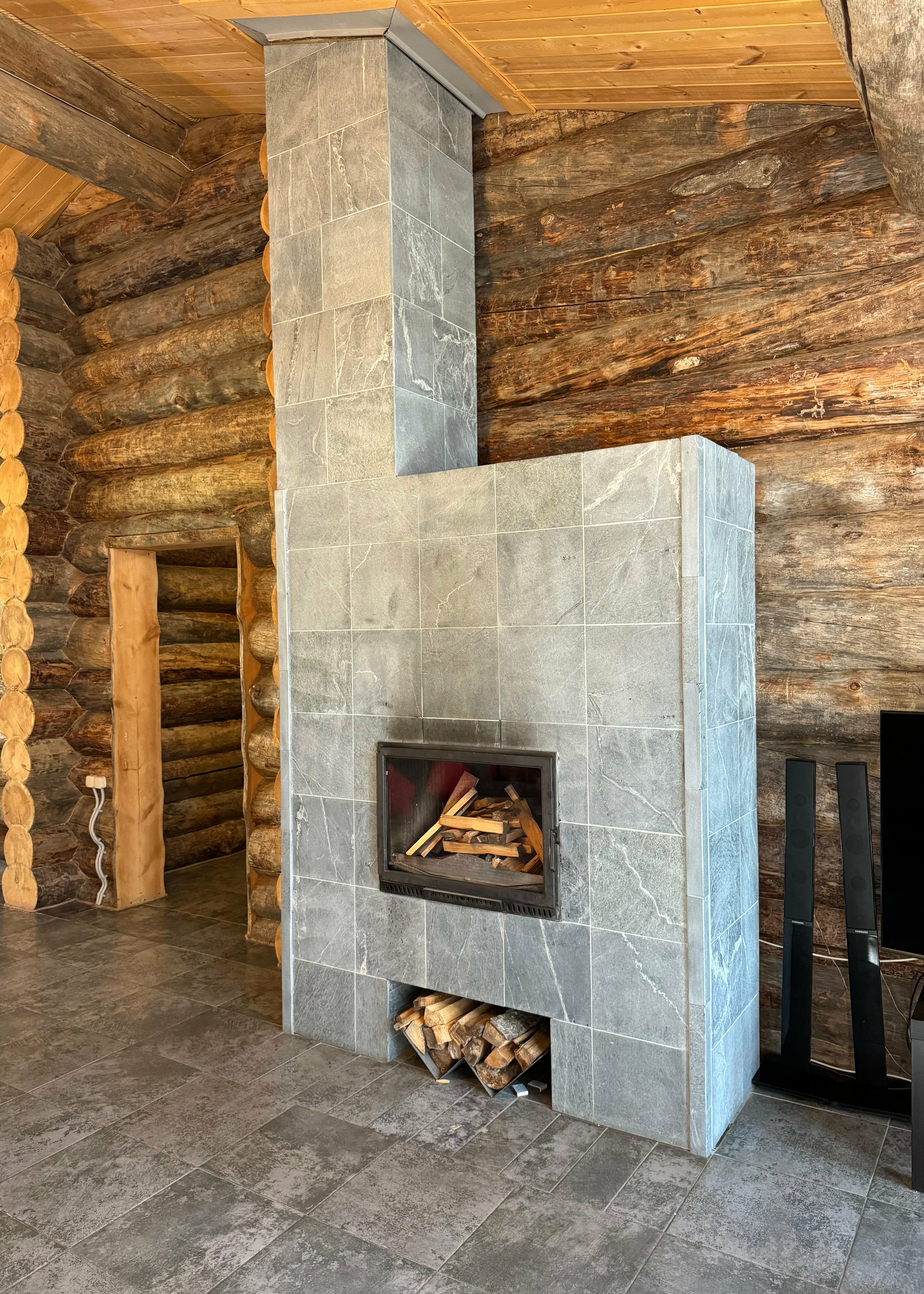 Коттедж с видом на лес