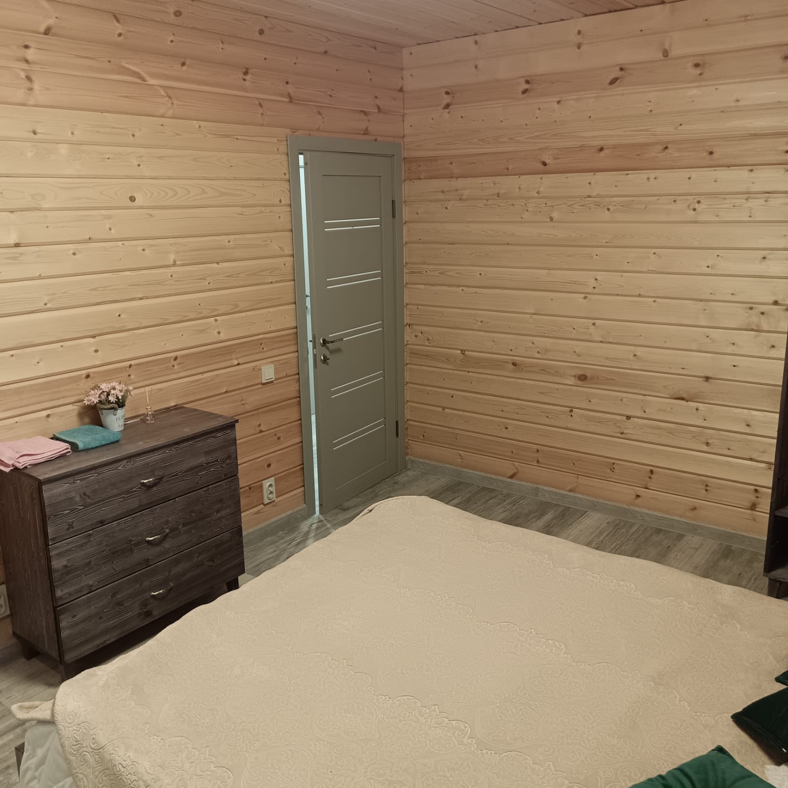 Дом с видом на озеро