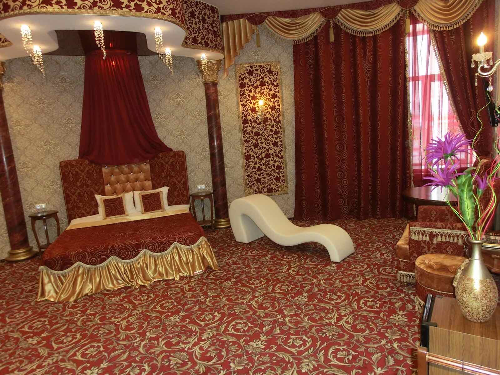 Люкс с кроватью размера "queen-size" и гидромассажной ванной