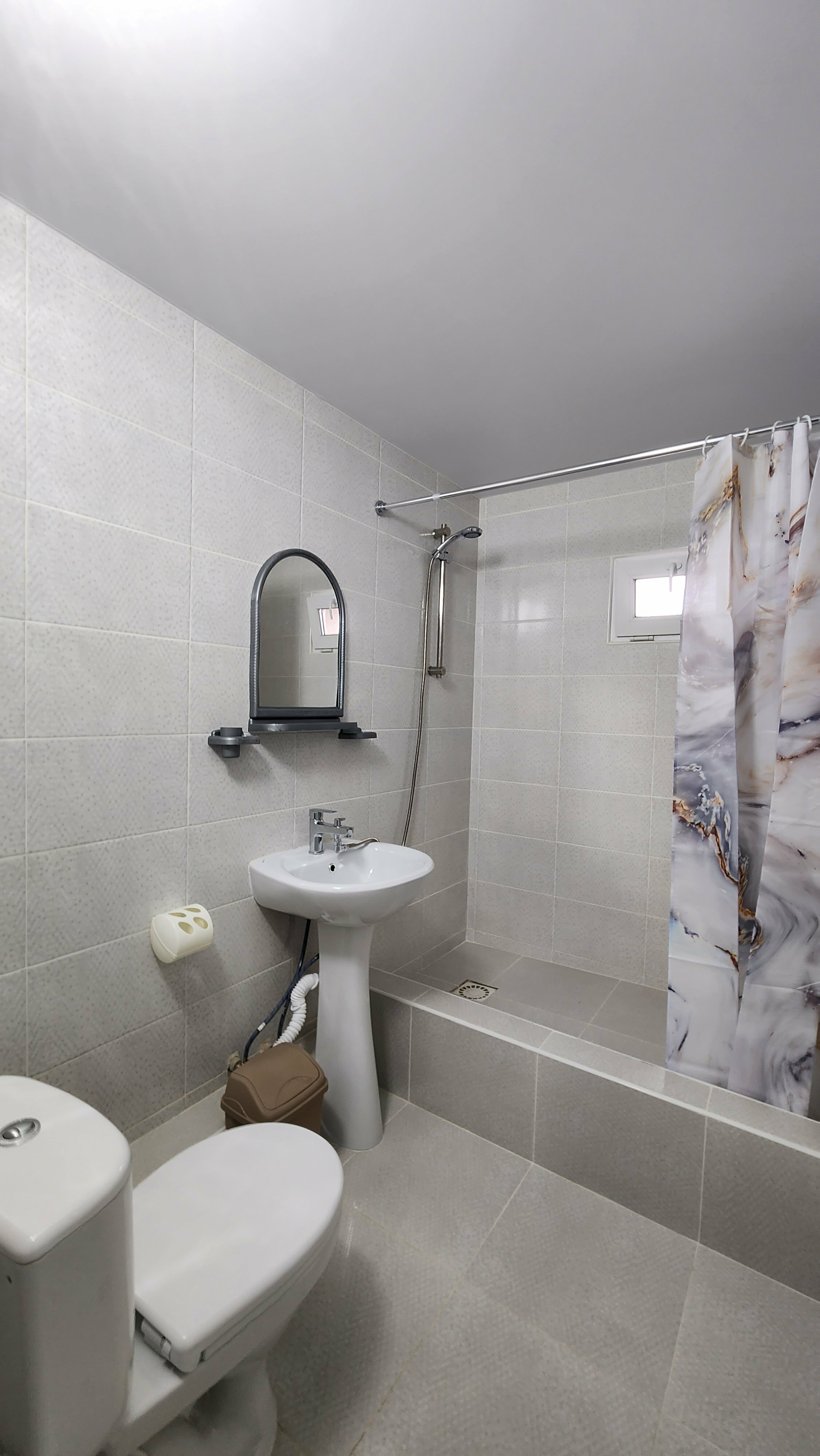 Cемейный номер с собственной ванной комнатой