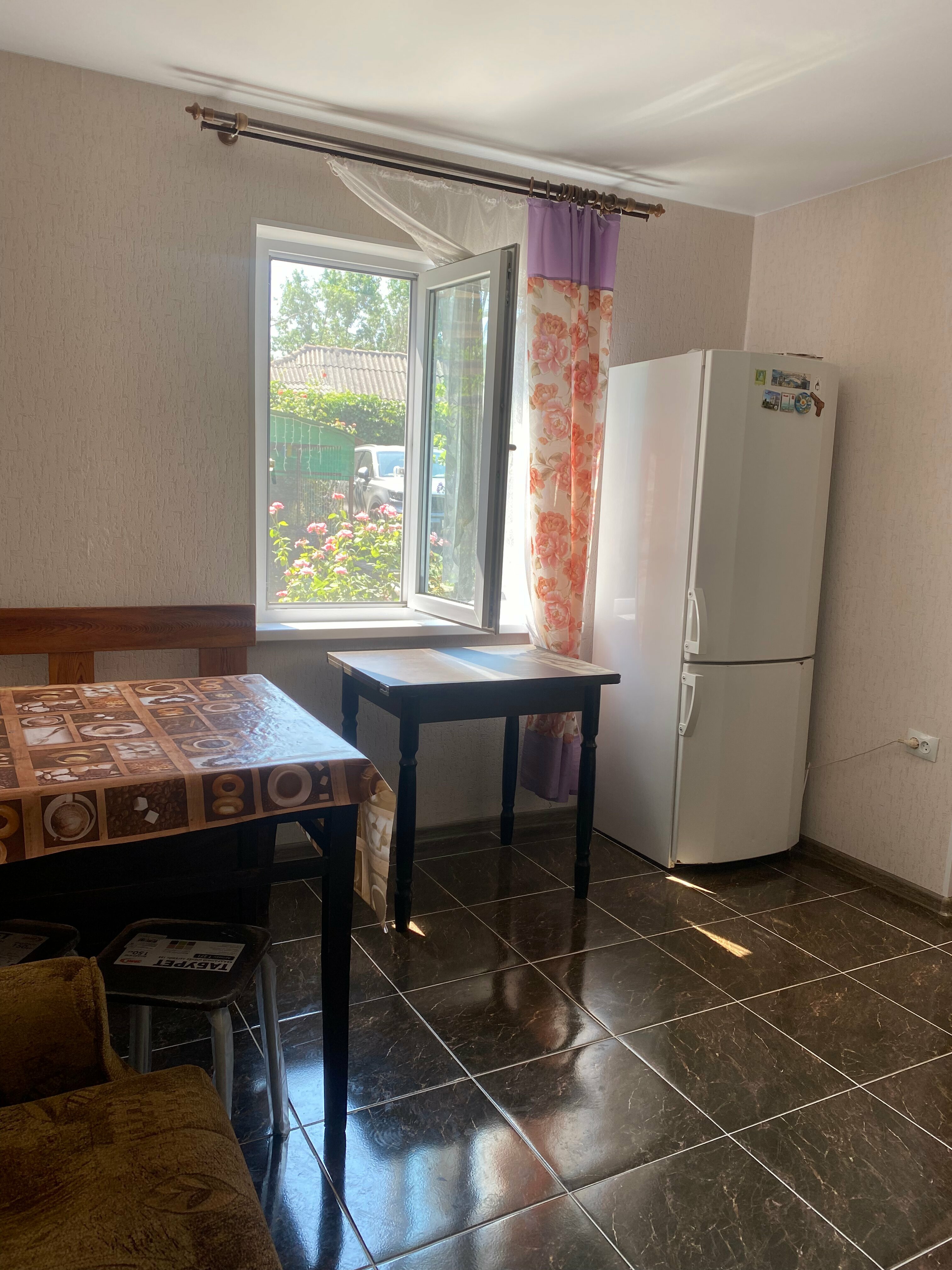 Апартаменты 3х-комнатные с кухней