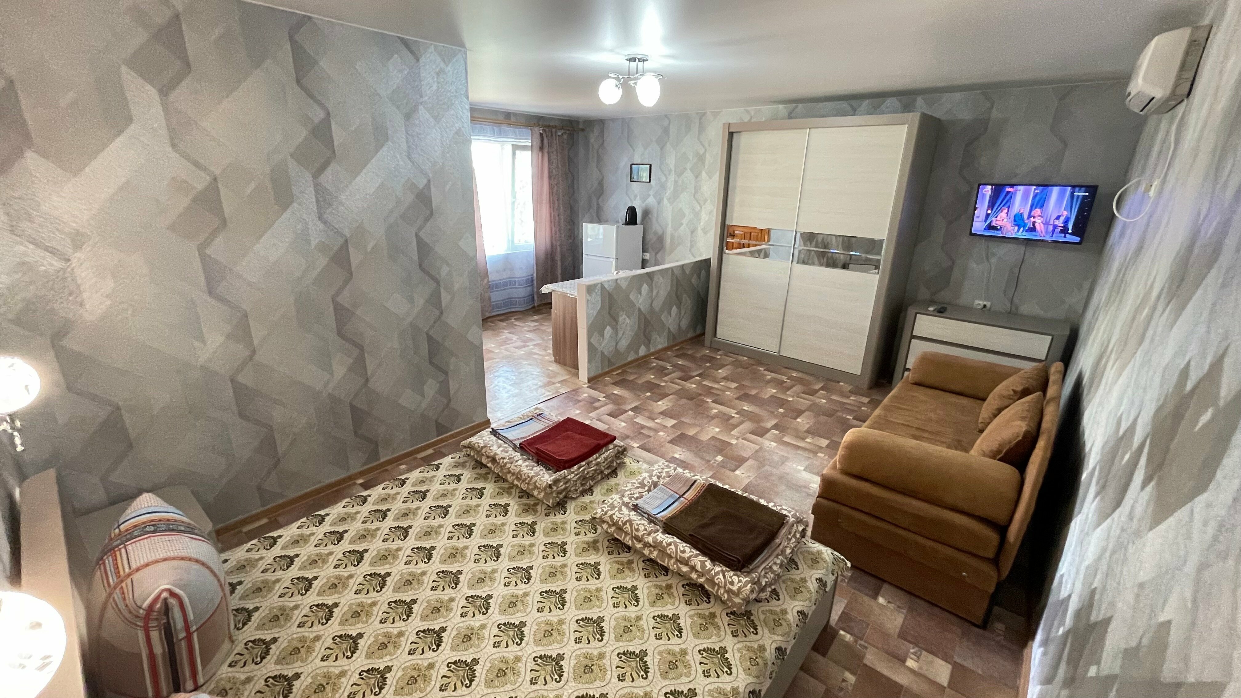 Трехместный номер с видом на бассейн