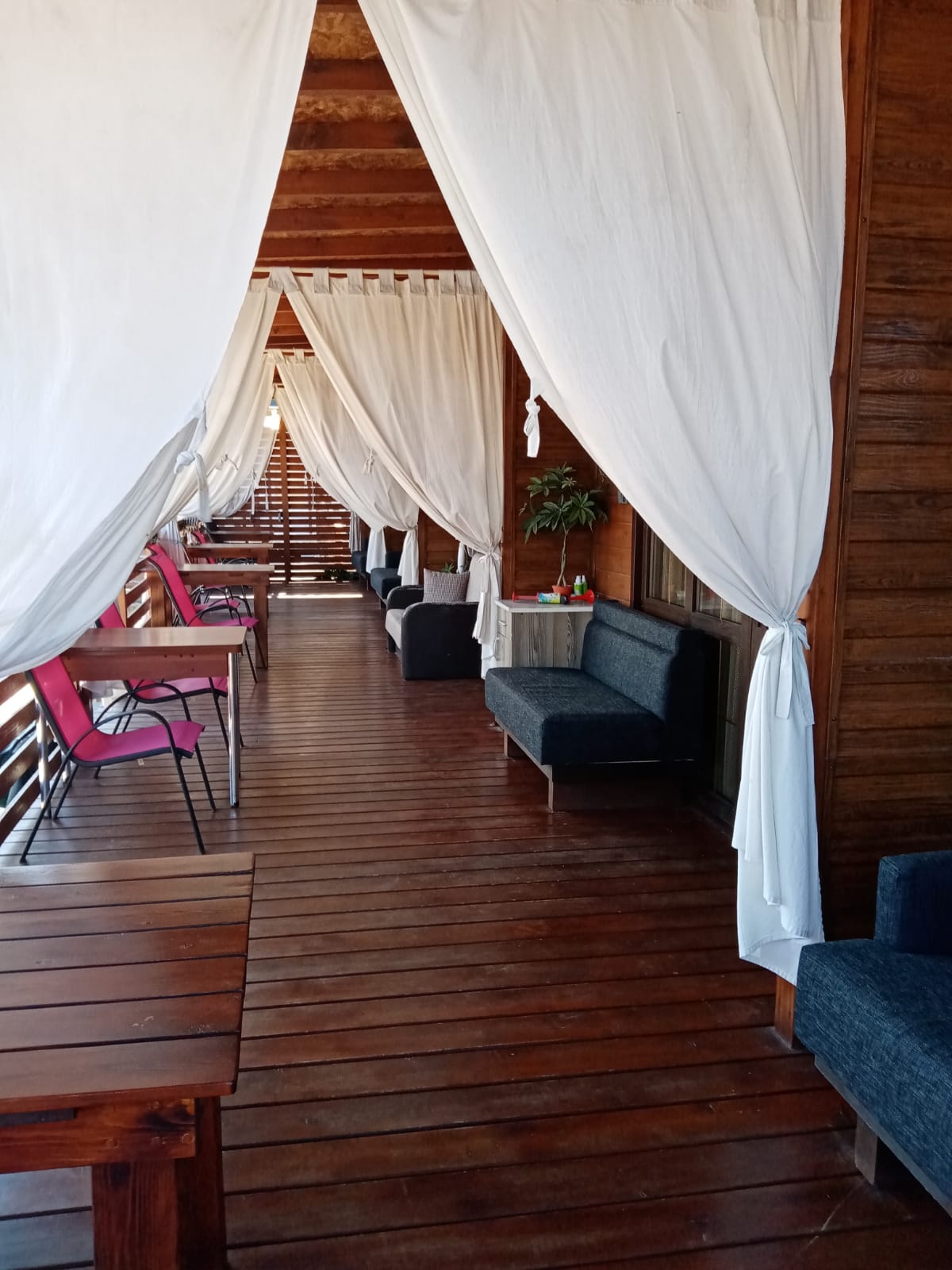 Четырехместный номер с ванной комнатой