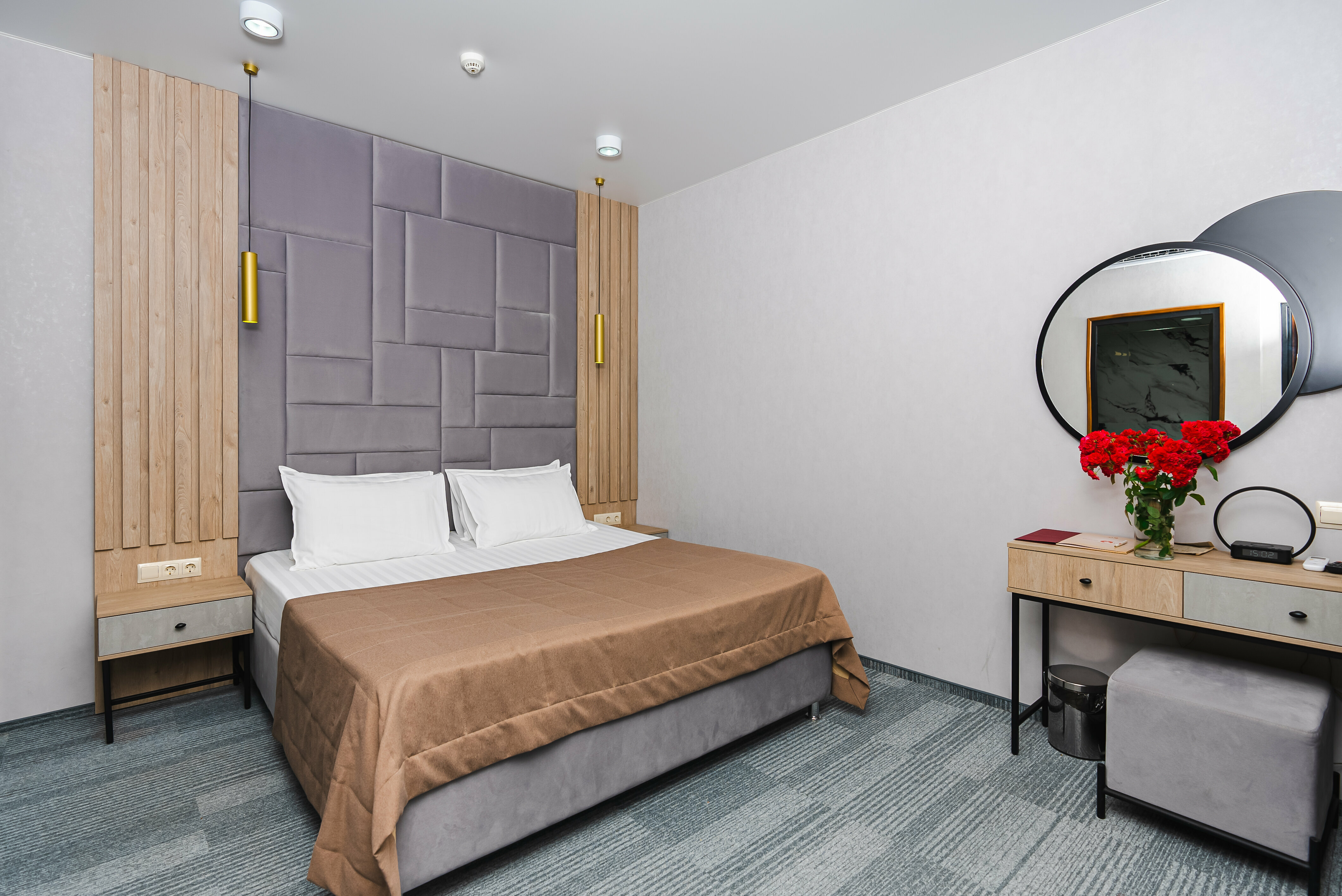 «Люкс» — номер двухкомнатный, двухместный