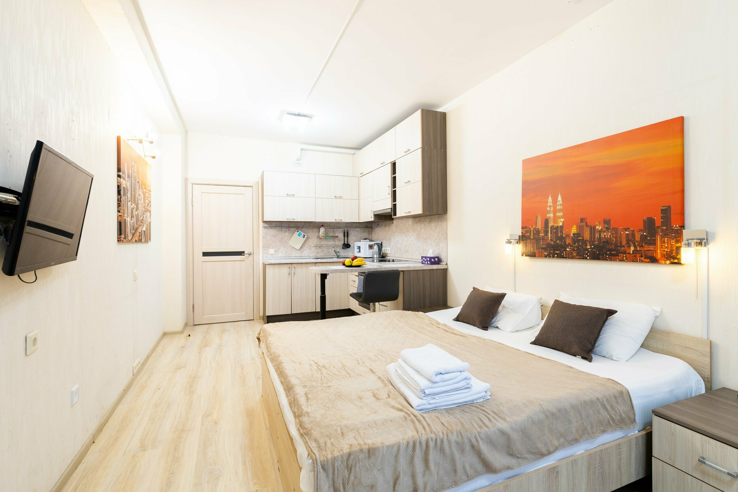 Панорамные  апартаменты с видом на город