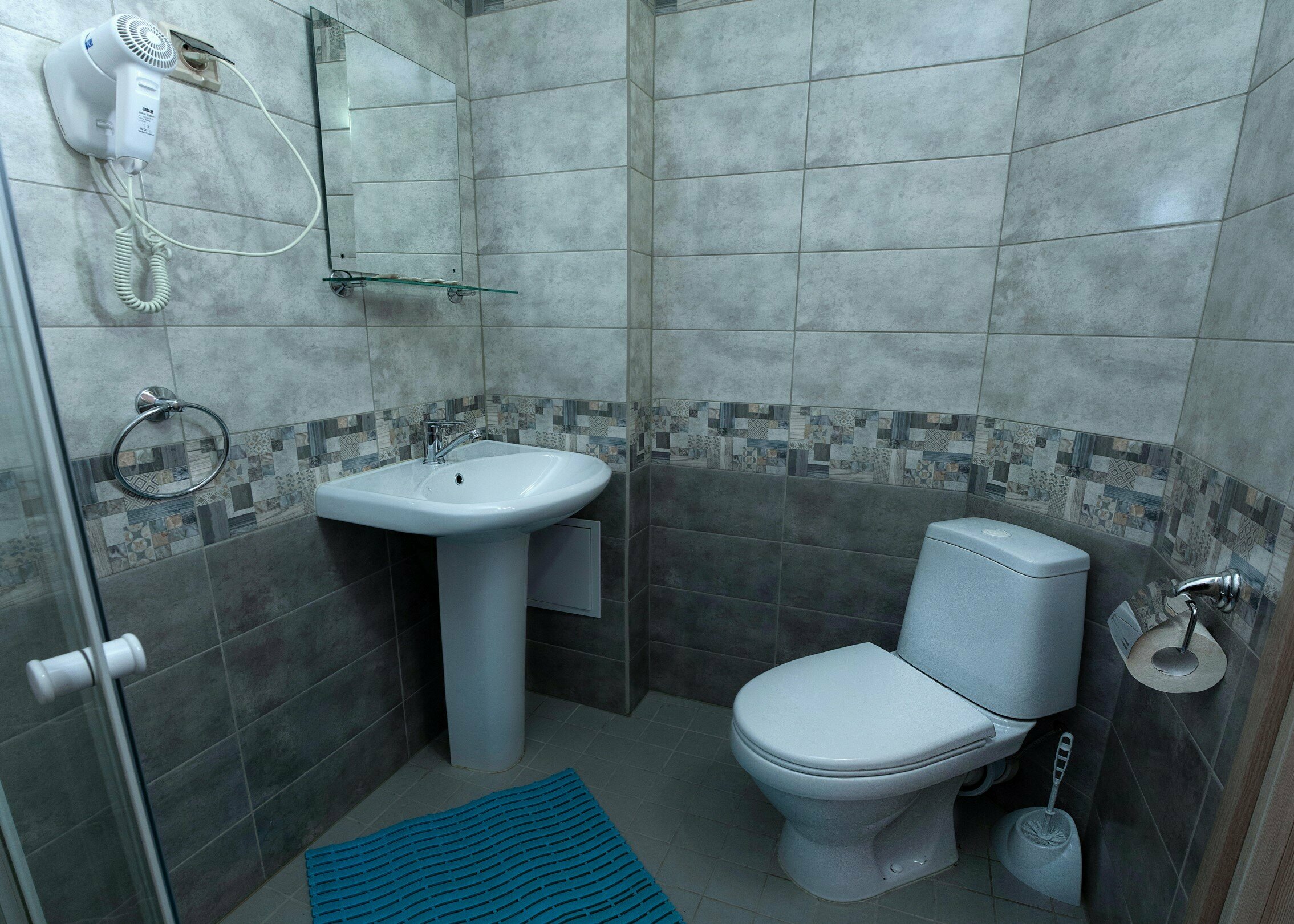 Семейный номер «Комфорт» с двуспальной кроватью