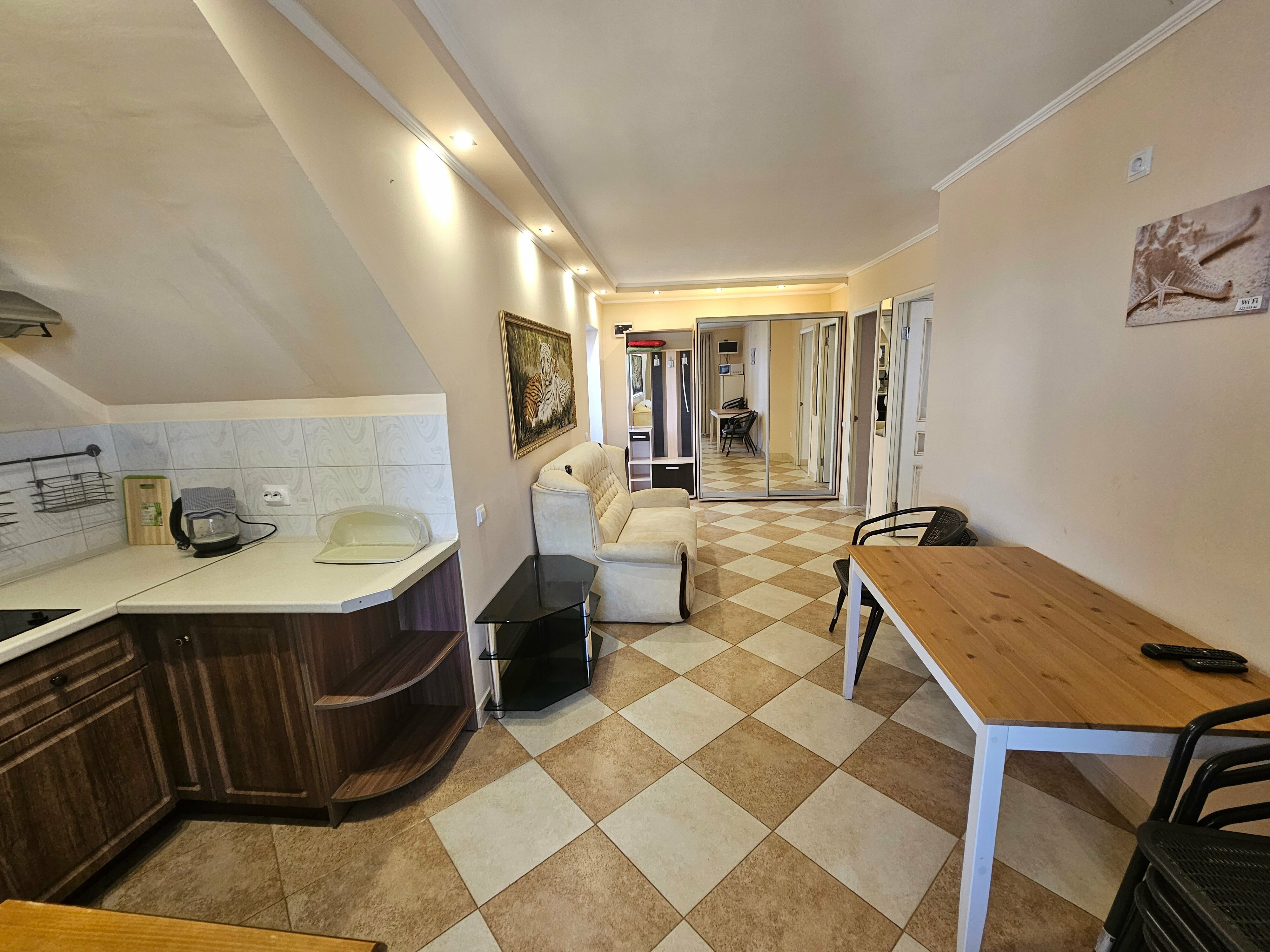 Улучшенный трехместный номер с видом на море