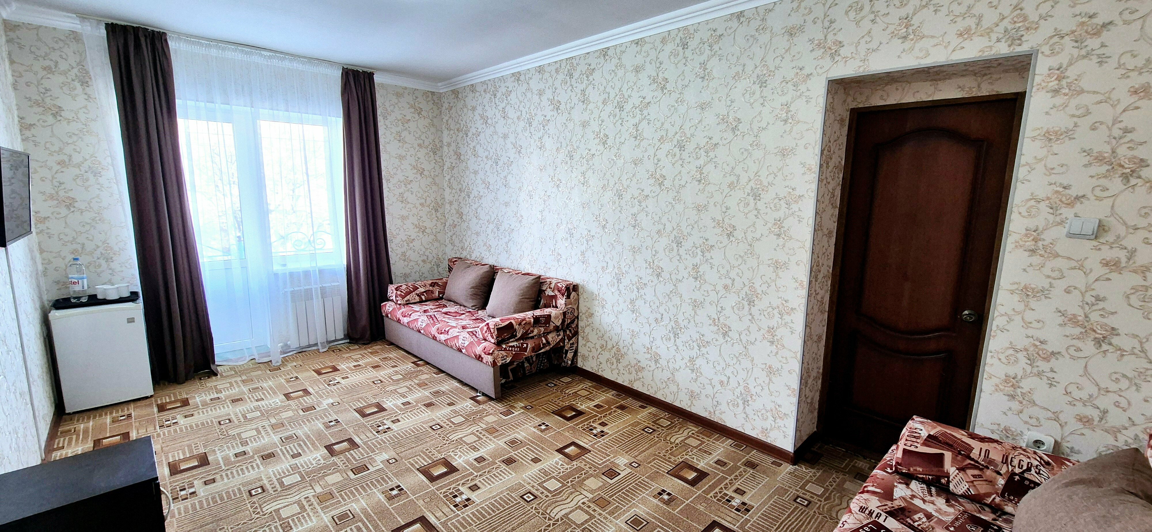 Люкс с балконом