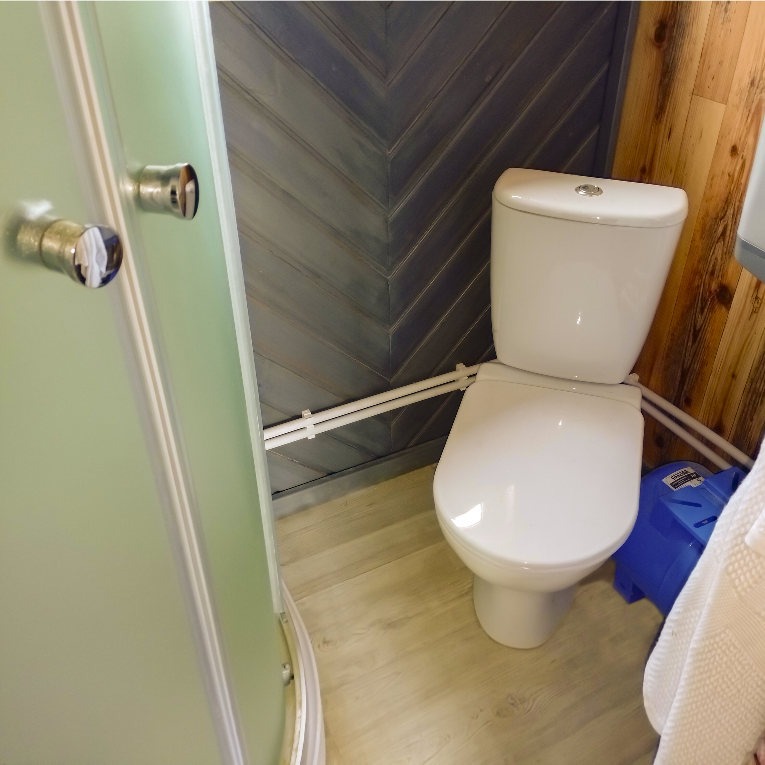 Двухместный домик рядом с «Море Спорта»