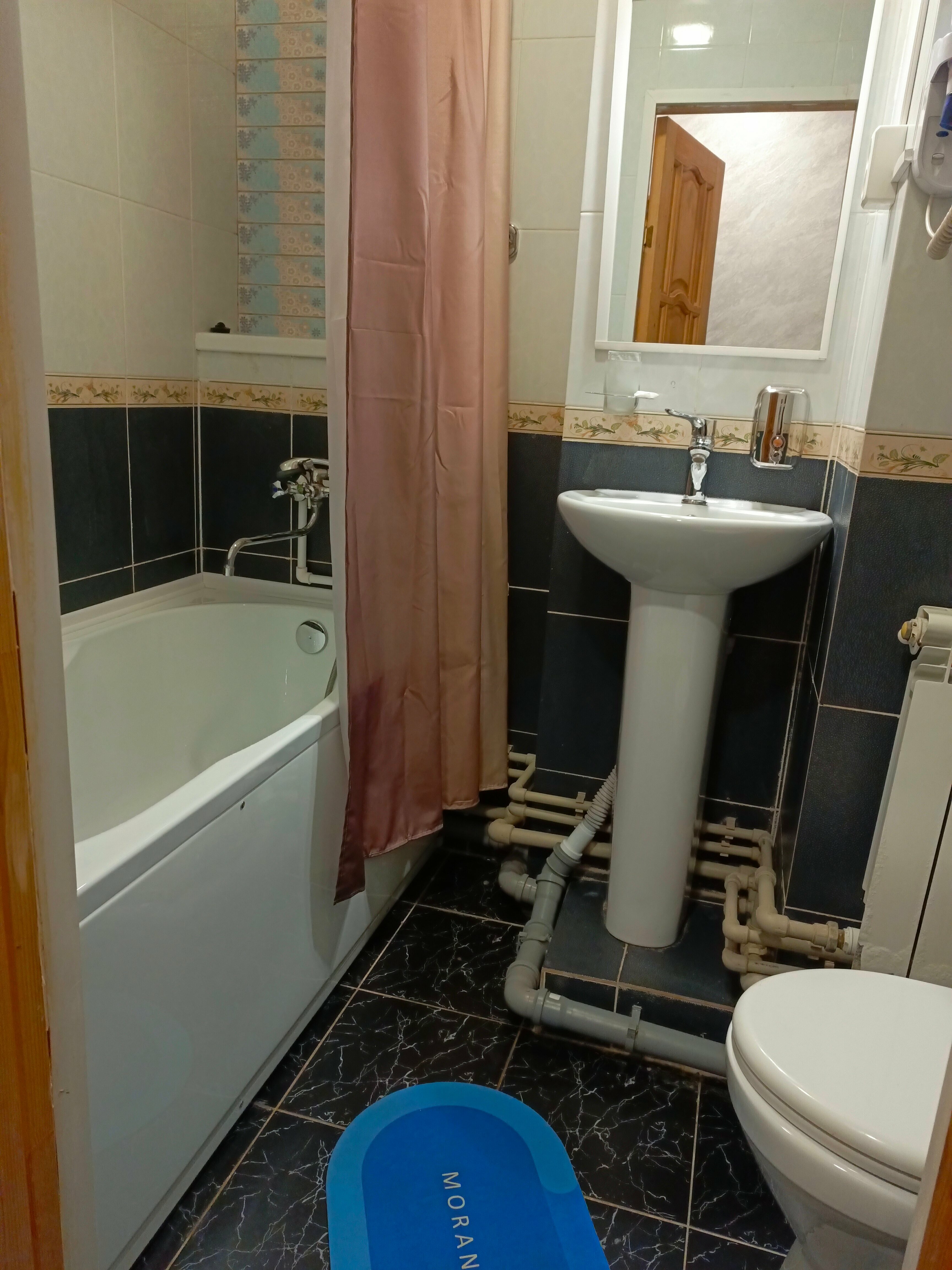 Двухместный номер эконом-класса с 1 кроватью