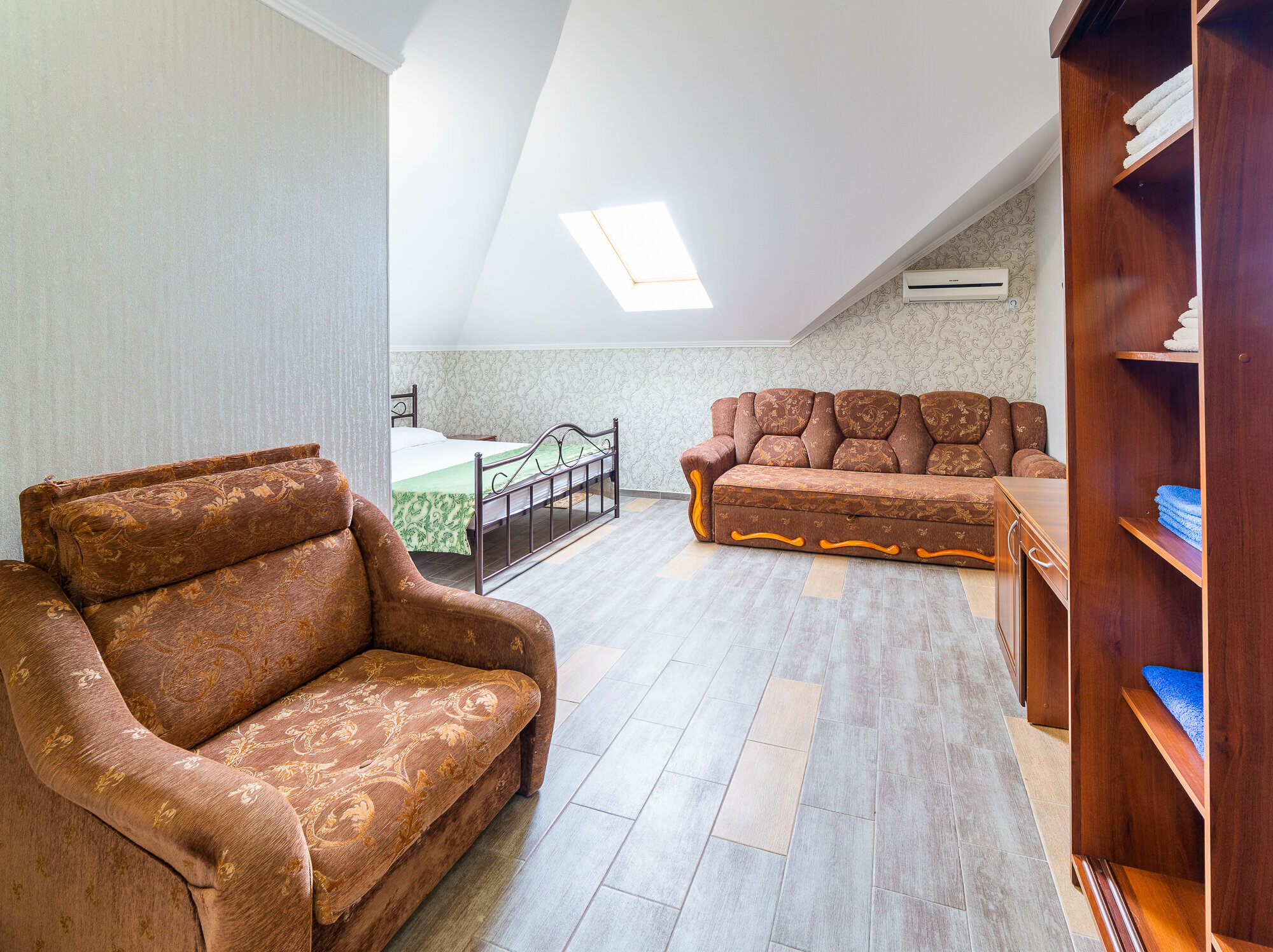 Пятиместный номер эконом-класса без балкона