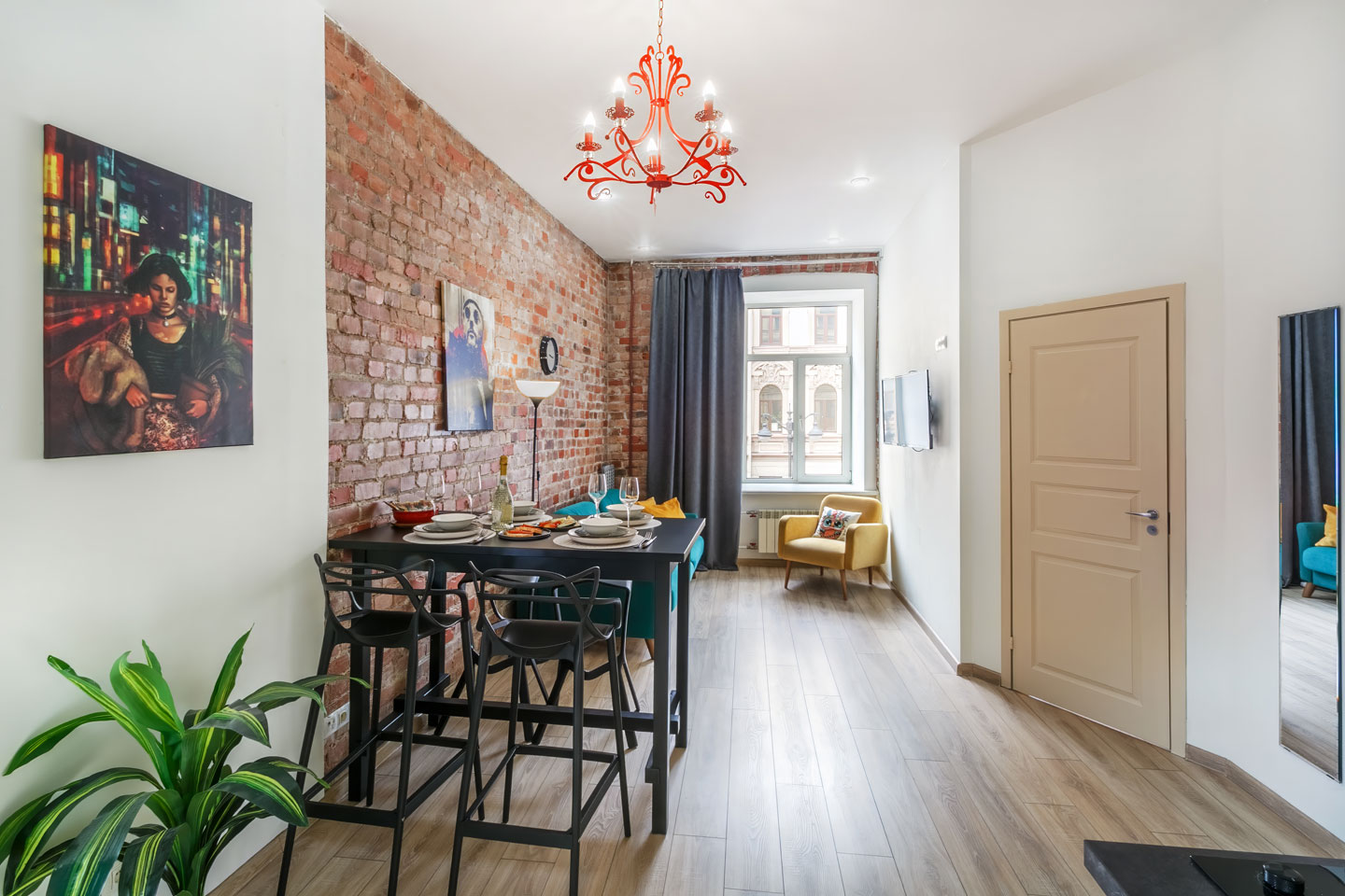 На Большом 13. Леон