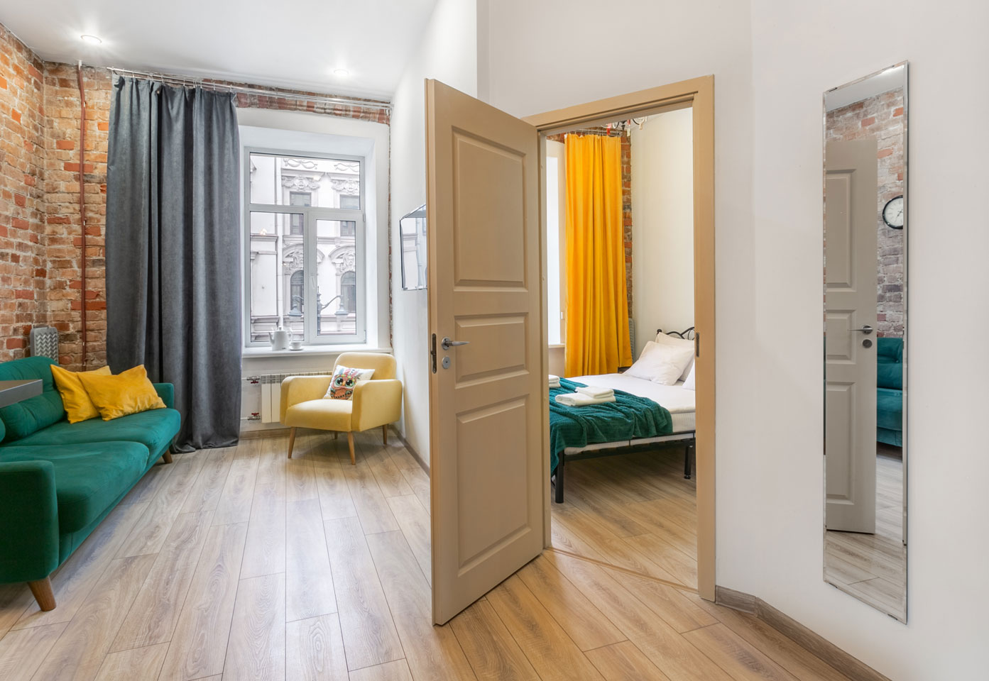 На Большом 13. Леон