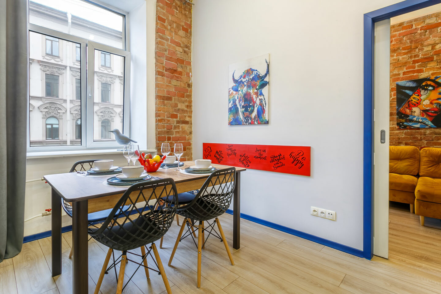 На Большом 13. Эркер