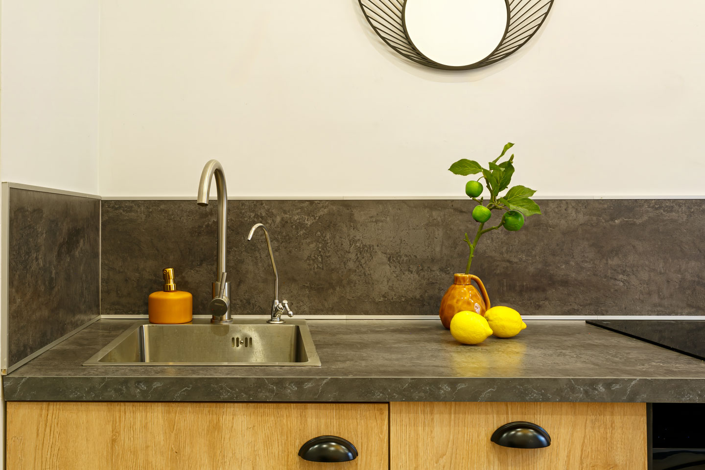 На Большом 13. Эркер