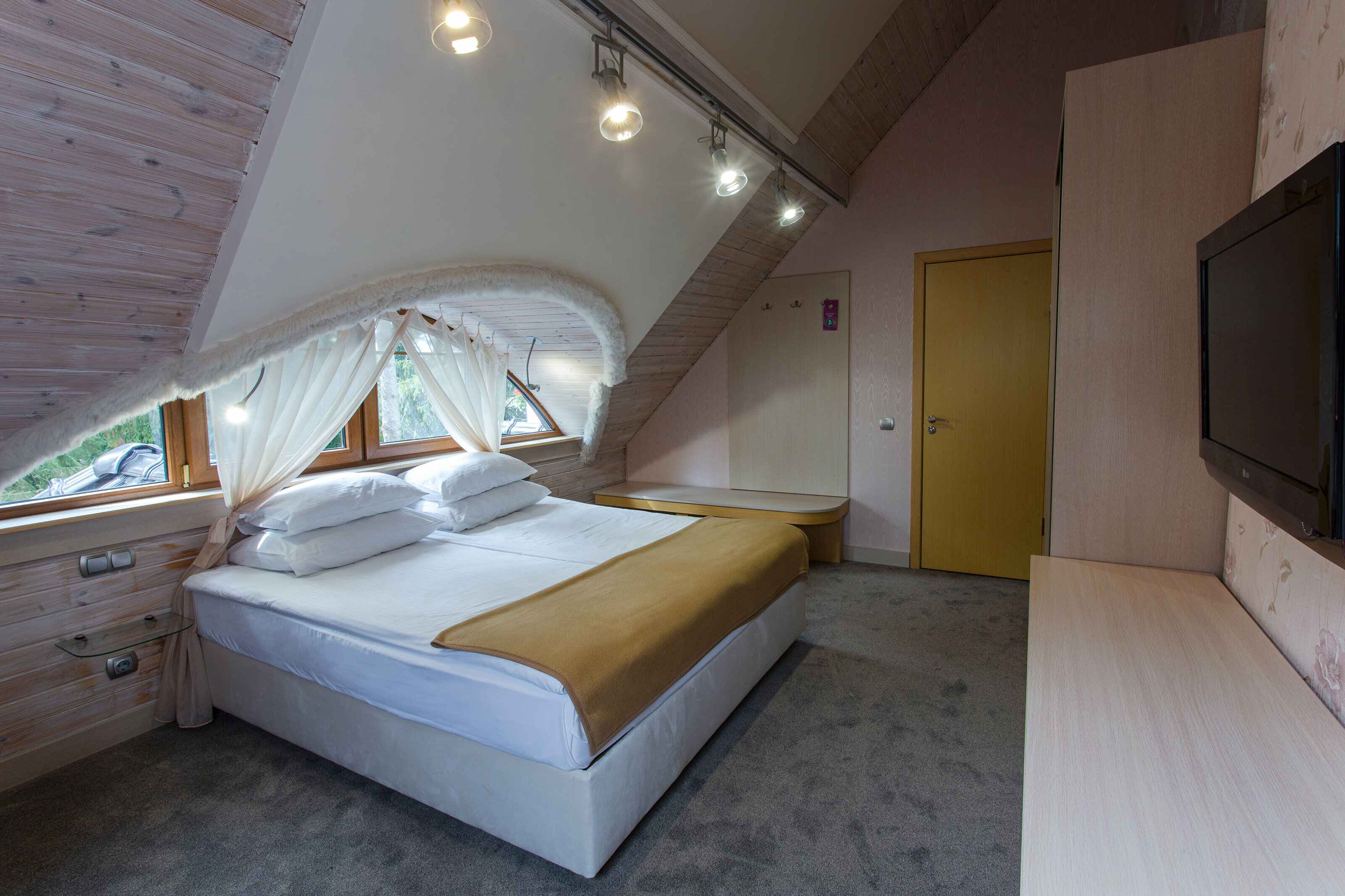 Двухместный номер «Капли Дождя» (мансарда)