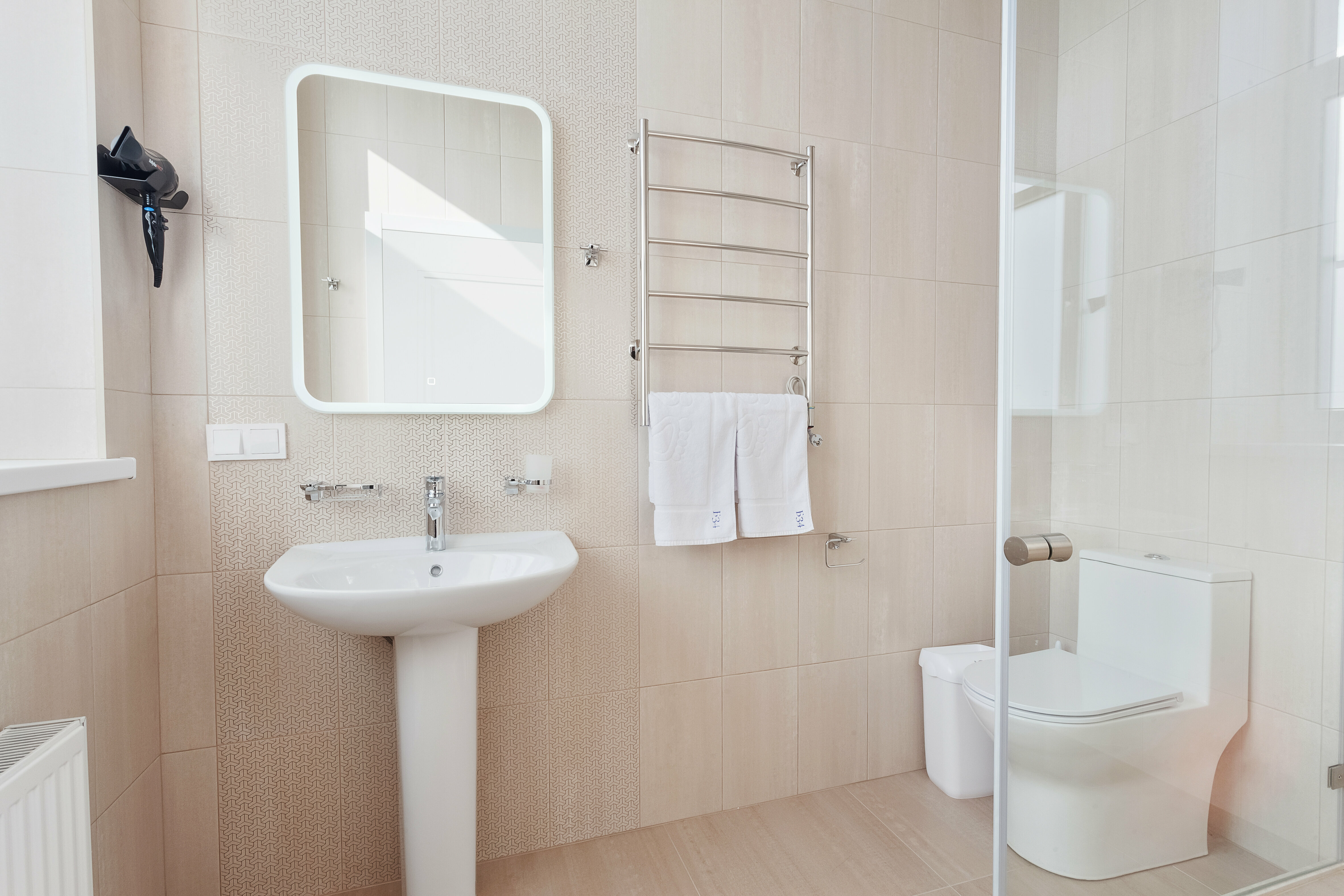 Улучшенный трехместный номер