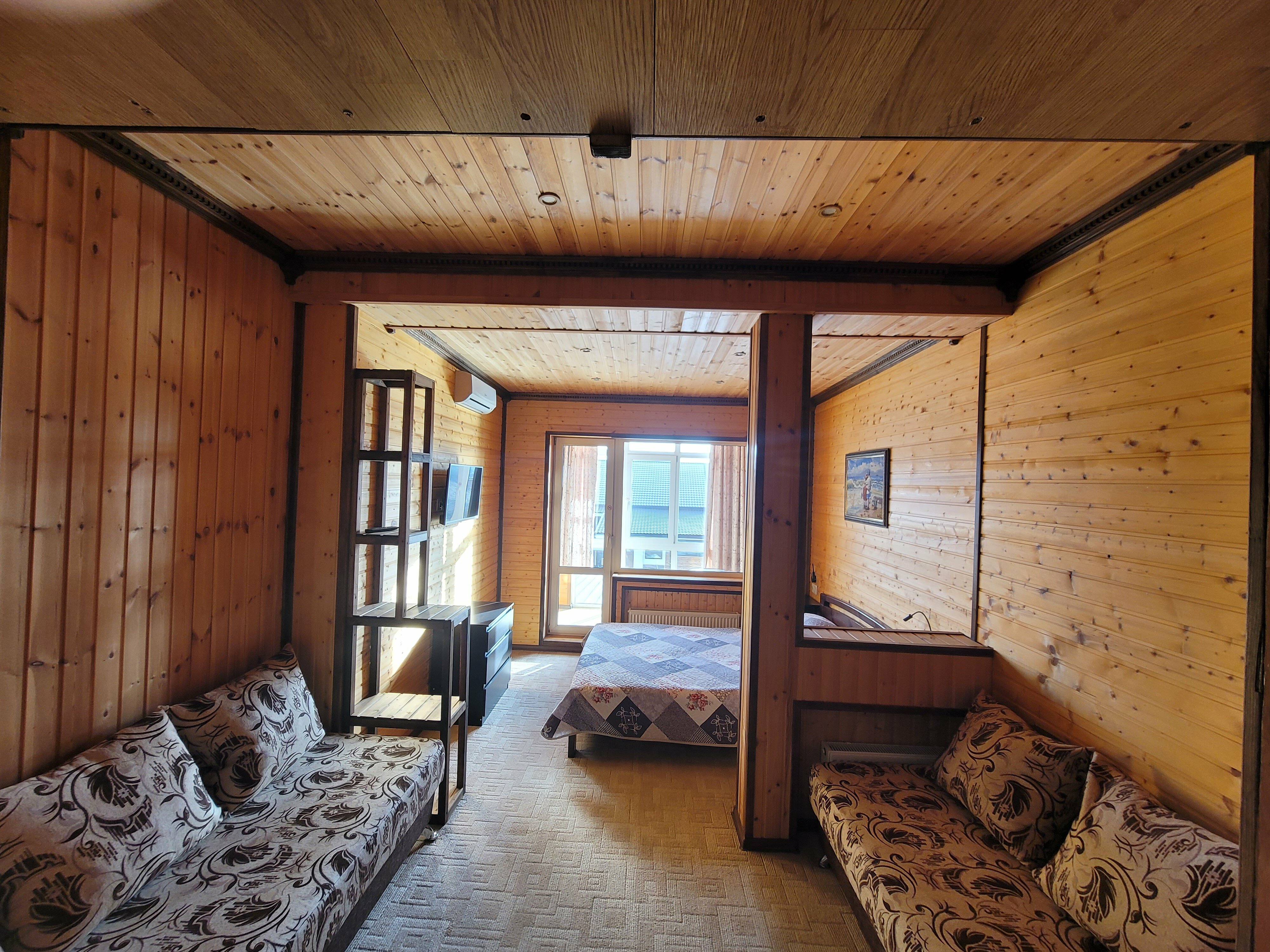 Семейный номер с балконом