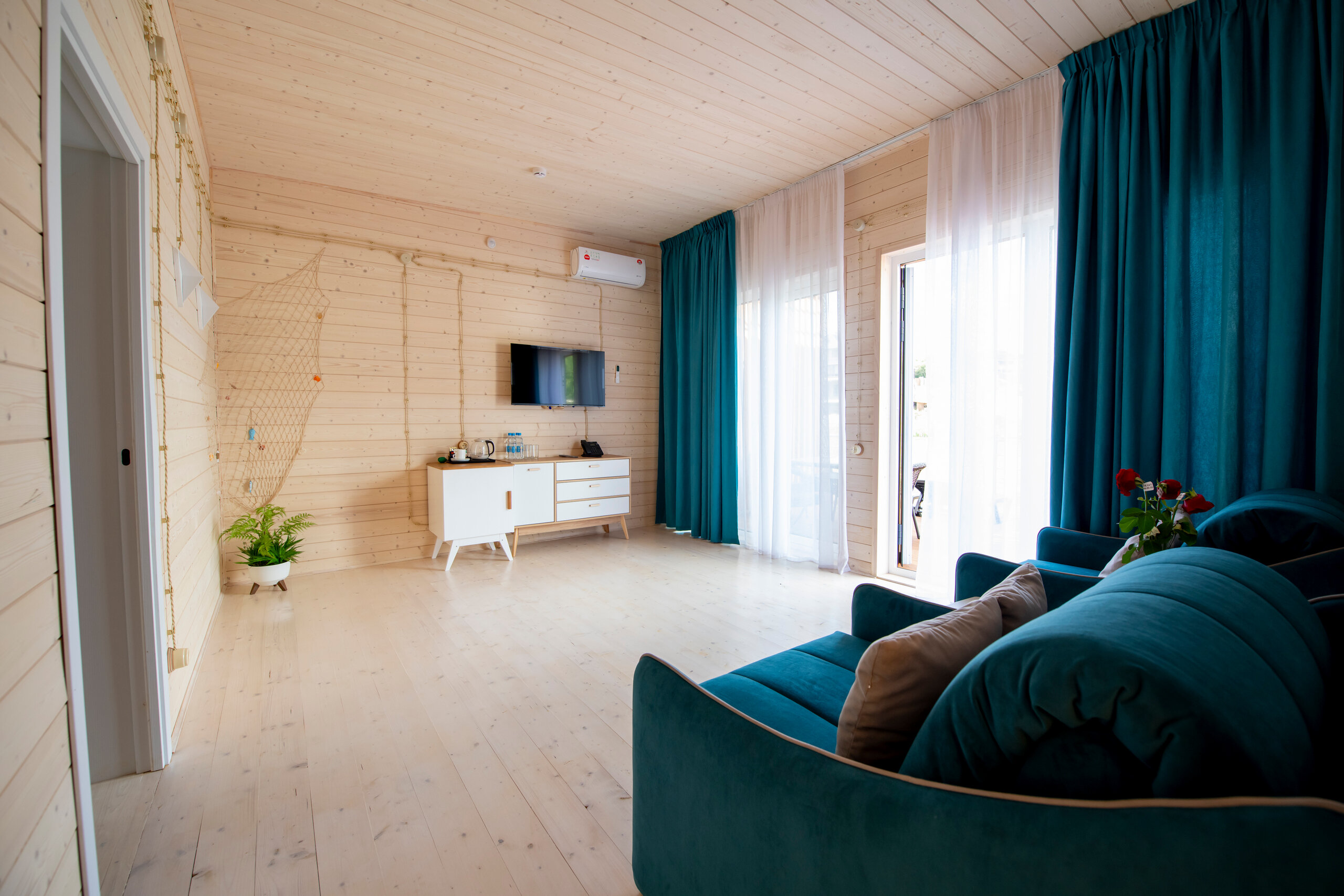 Коттедж с видом на озеро