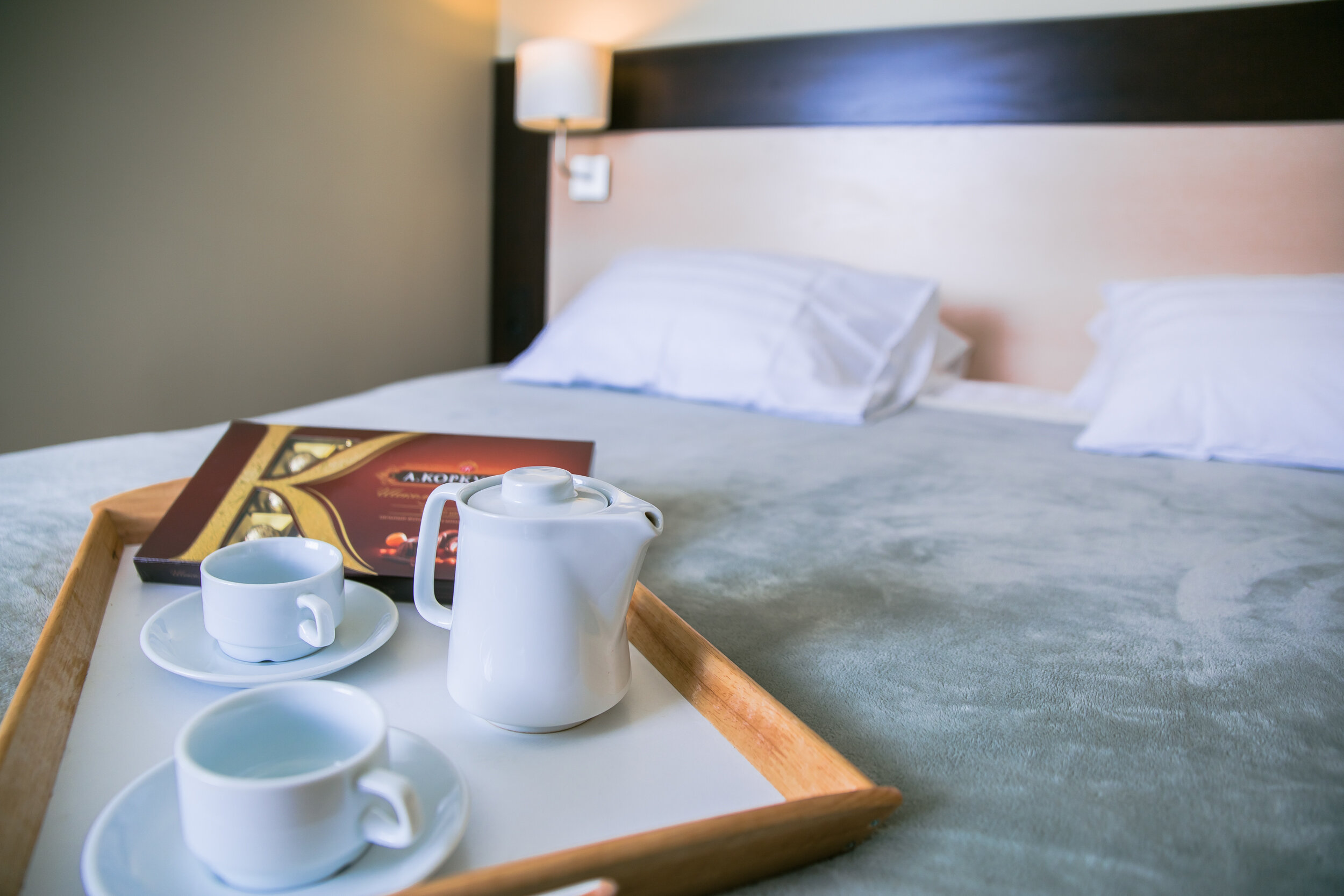 Номер-студия с кроватью размера "king-size" и диван-кроватью