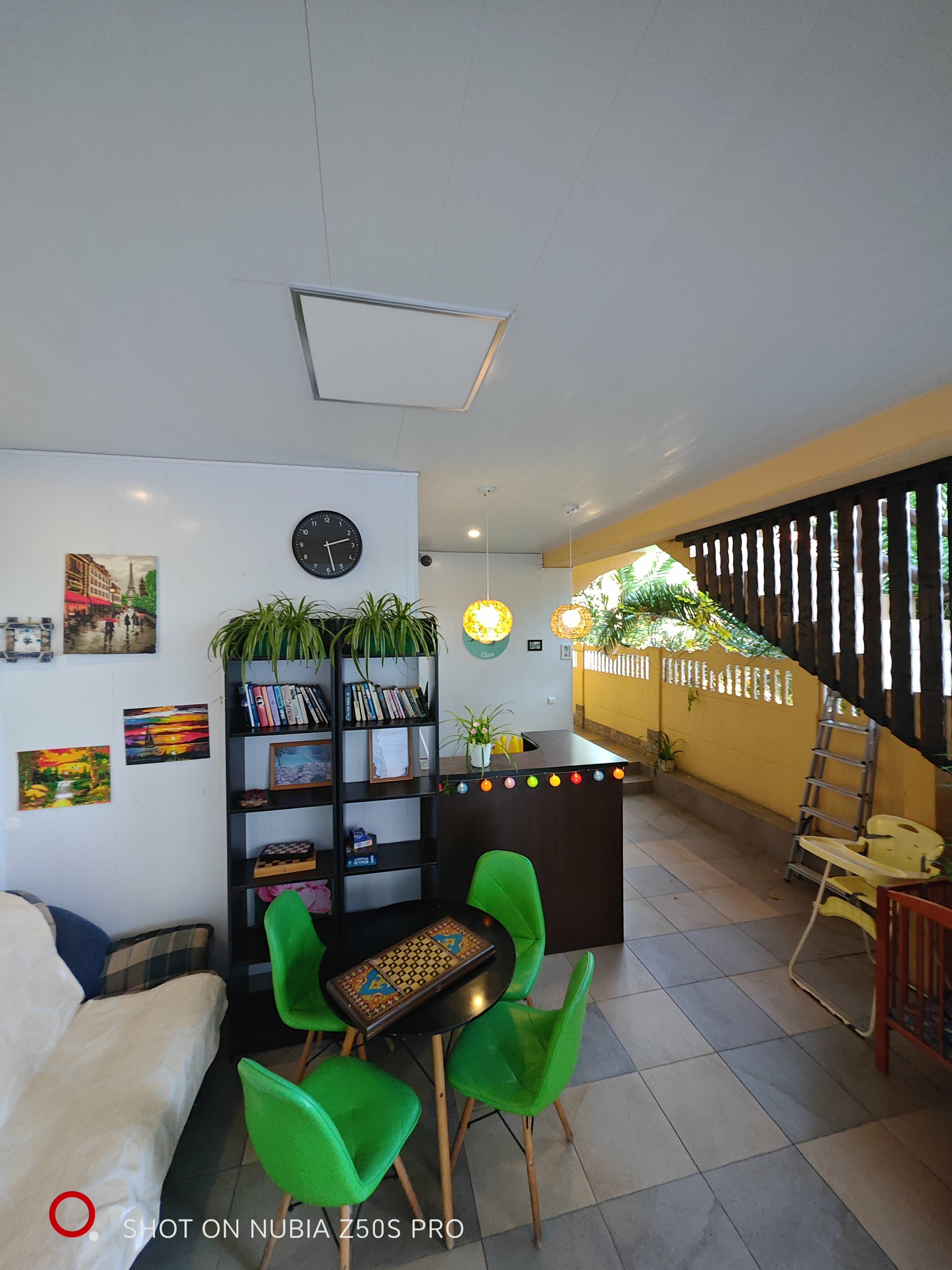 Четырехместный номер с балконом