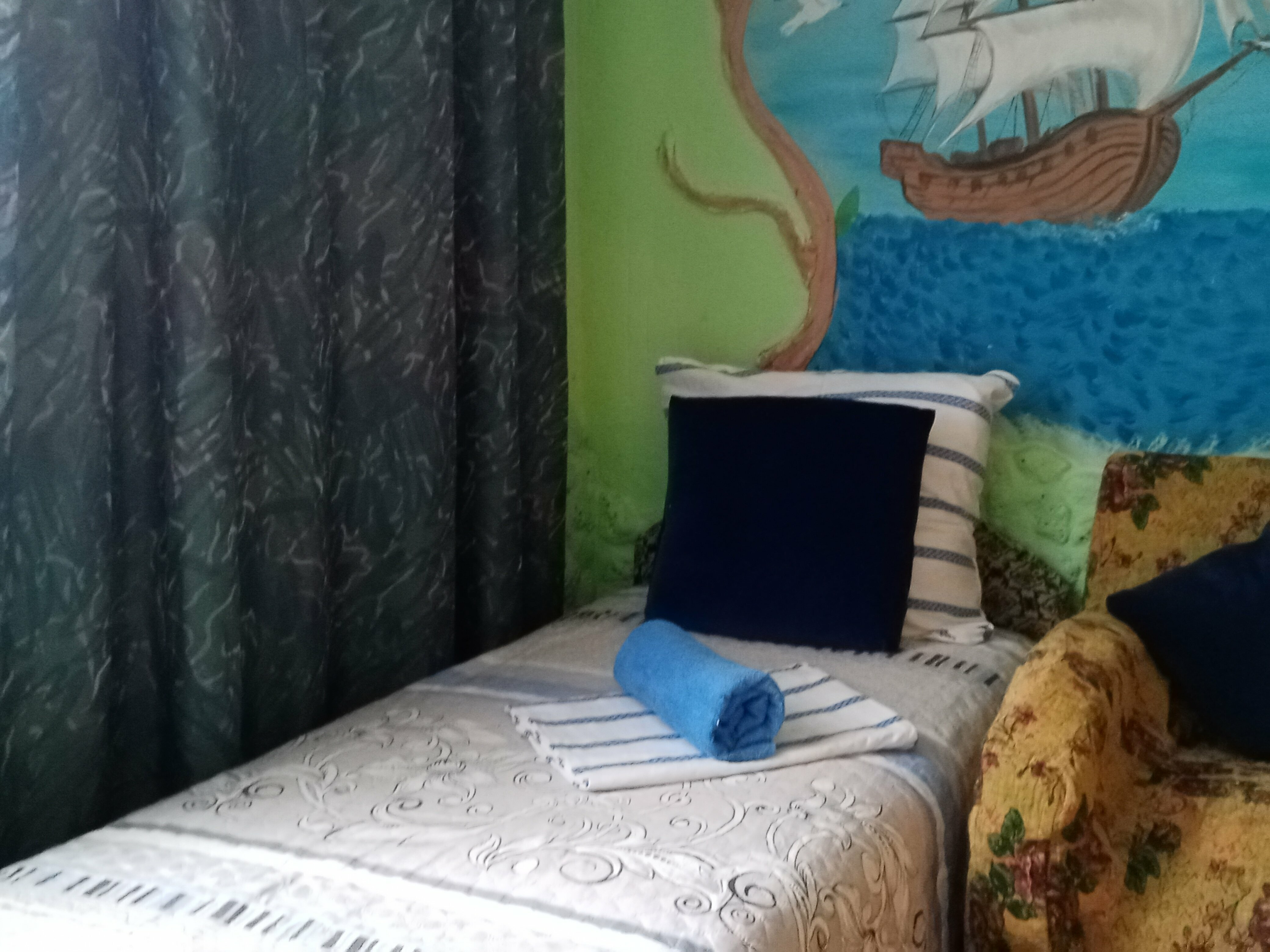 Четырехместный номер с видом на сад