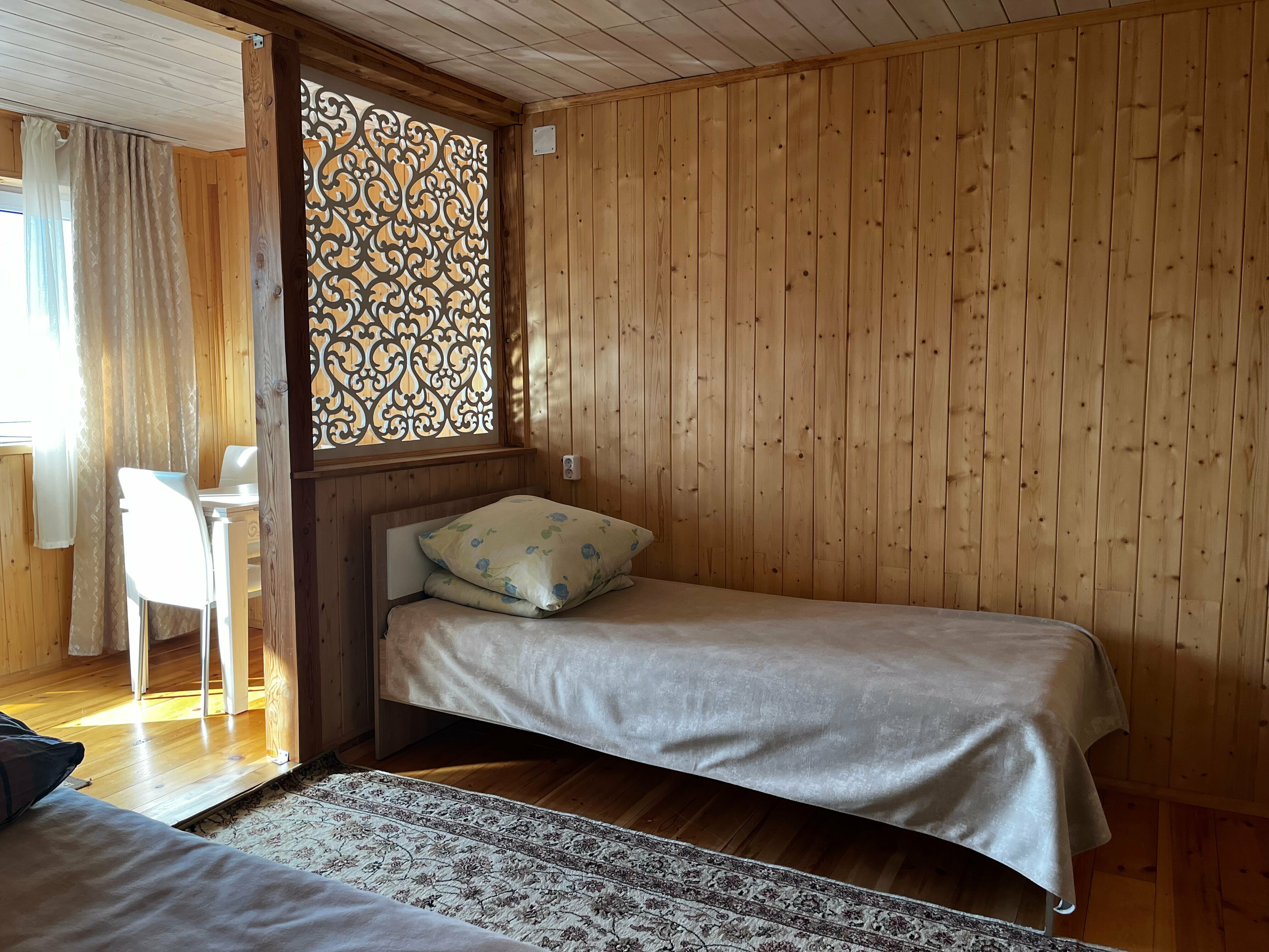 Трехместный номер «Комфорт» с душем