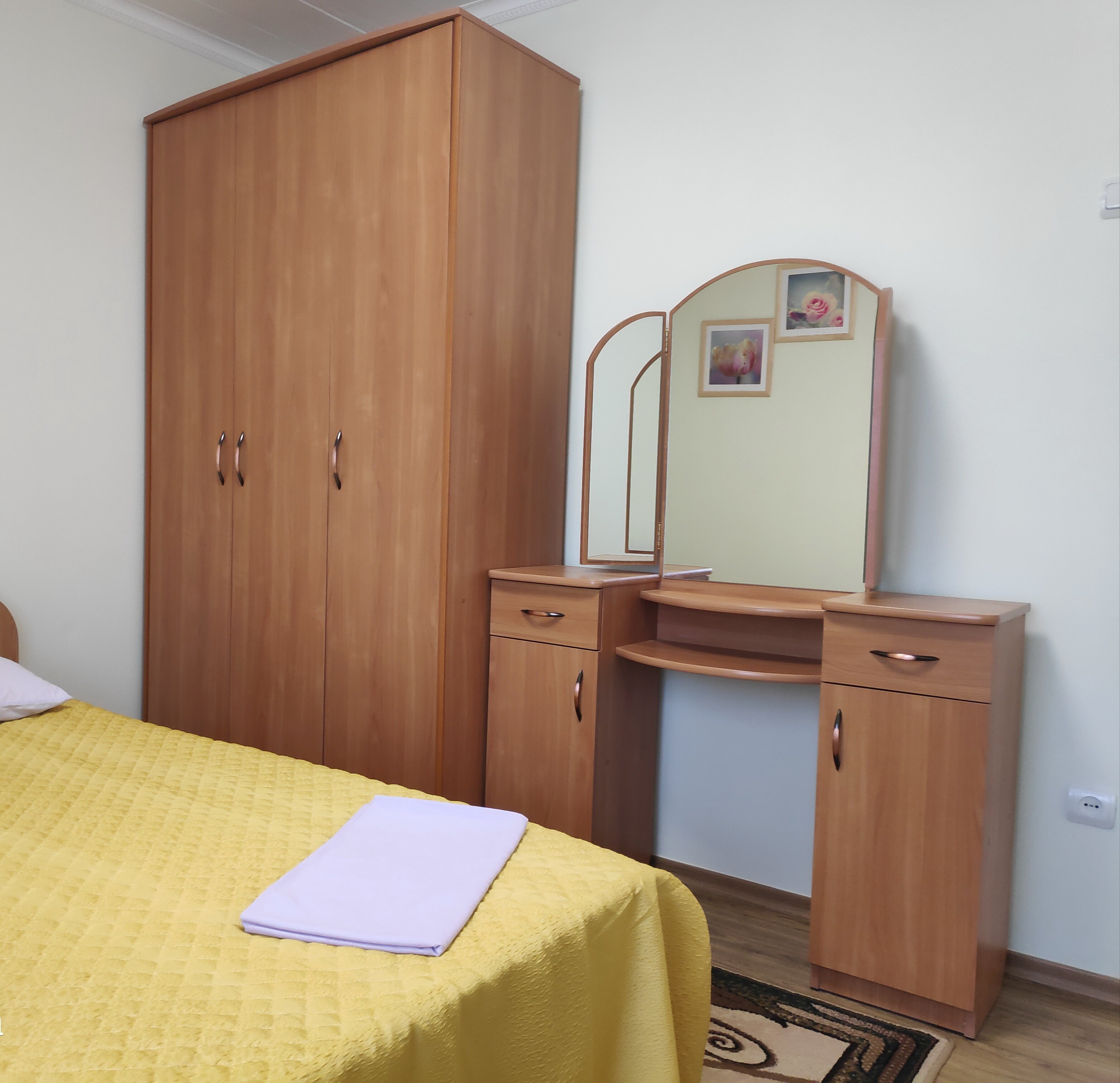 Двухкомнатный полулюкс с кухней