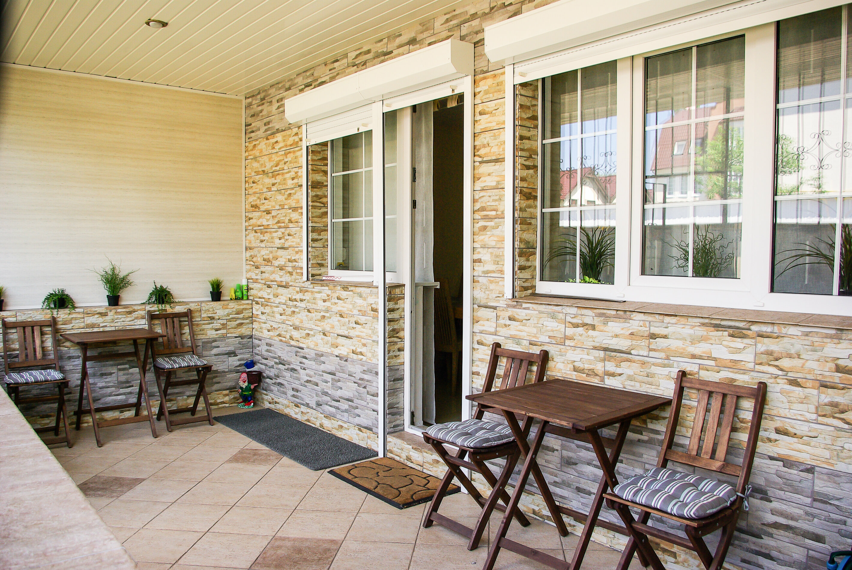 "Из Дома в Дом" Апартамент №2 с собственным внешним санузлом и кухонной техникой  22 м2