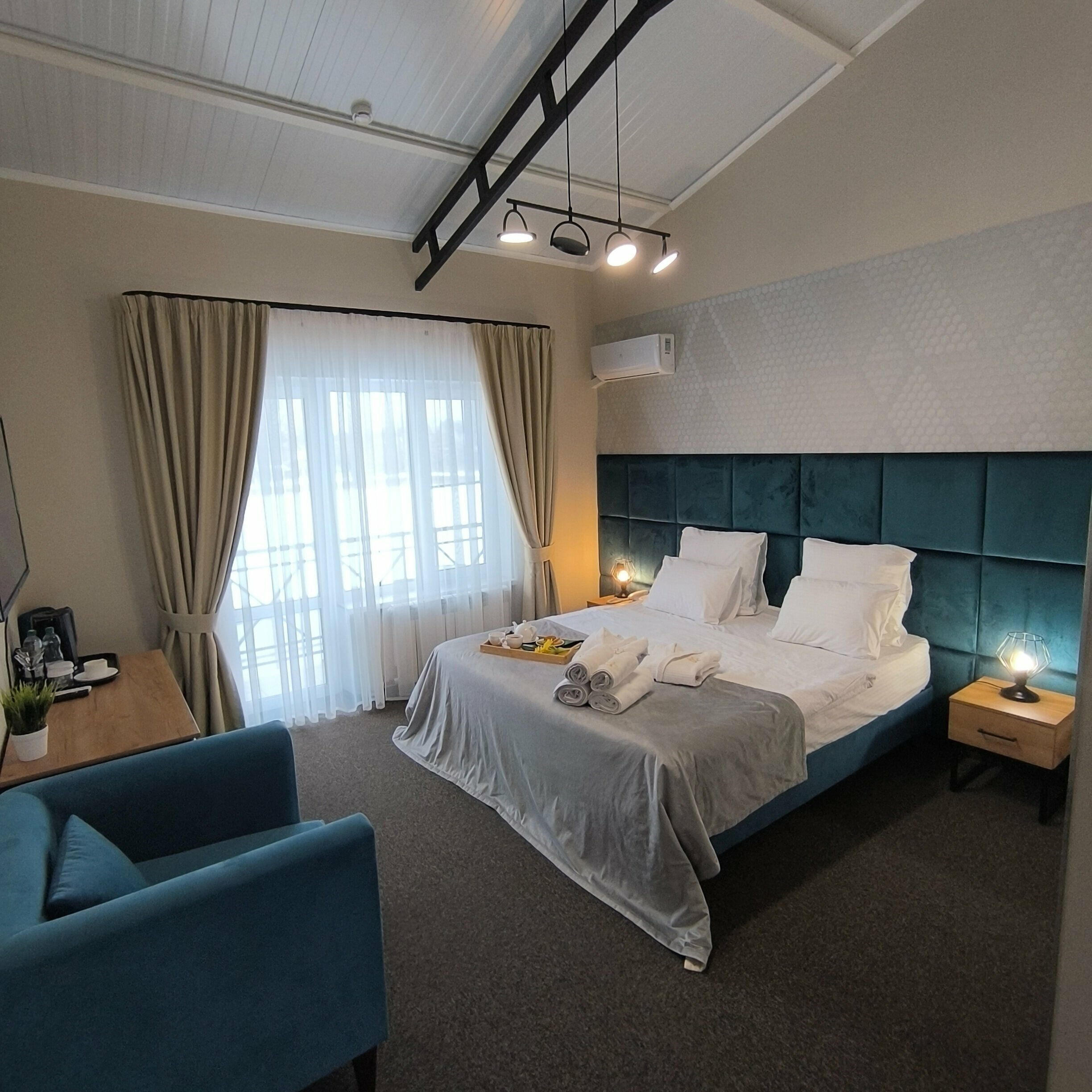 Двухместный номер с 1 кроватью и видом на озеро