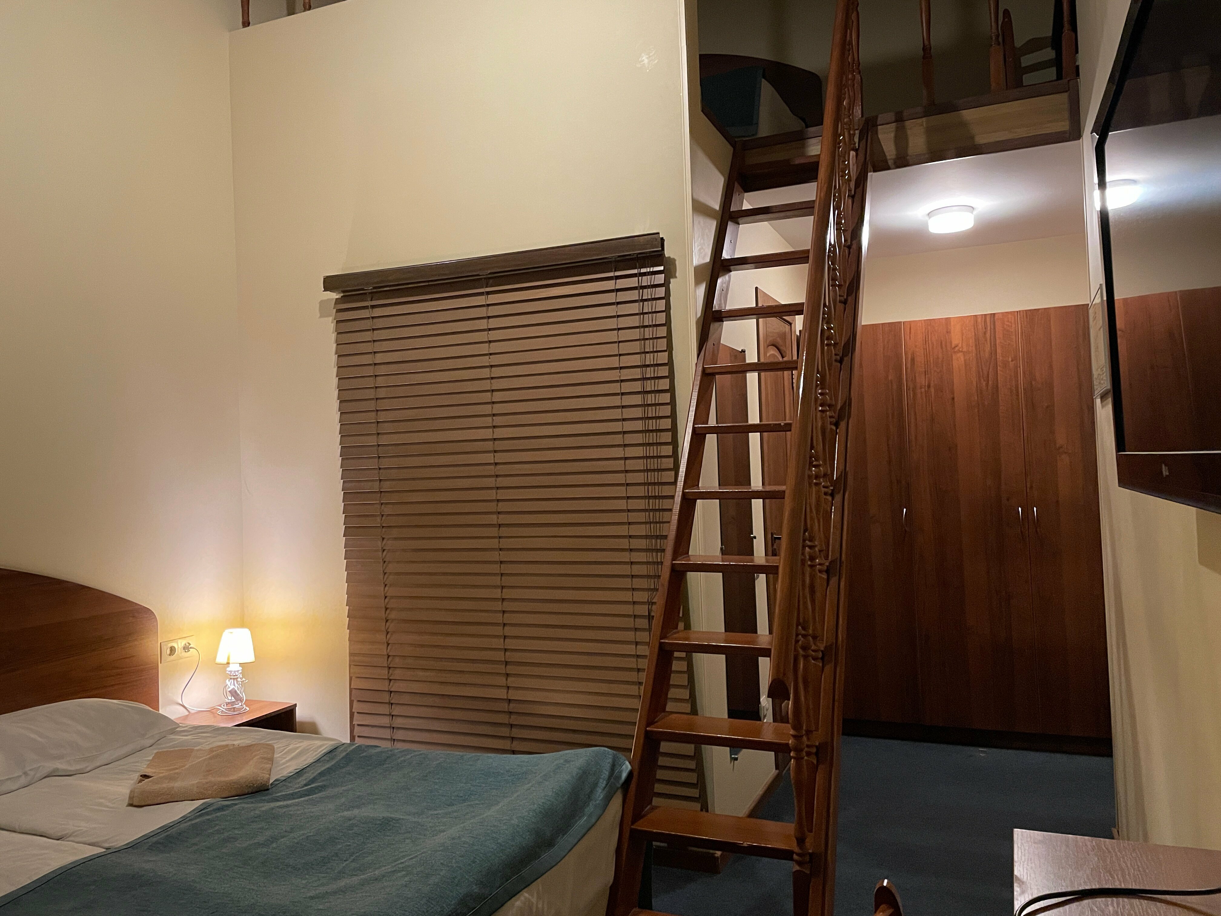 Cемейный номер с собственной ванной комнатой