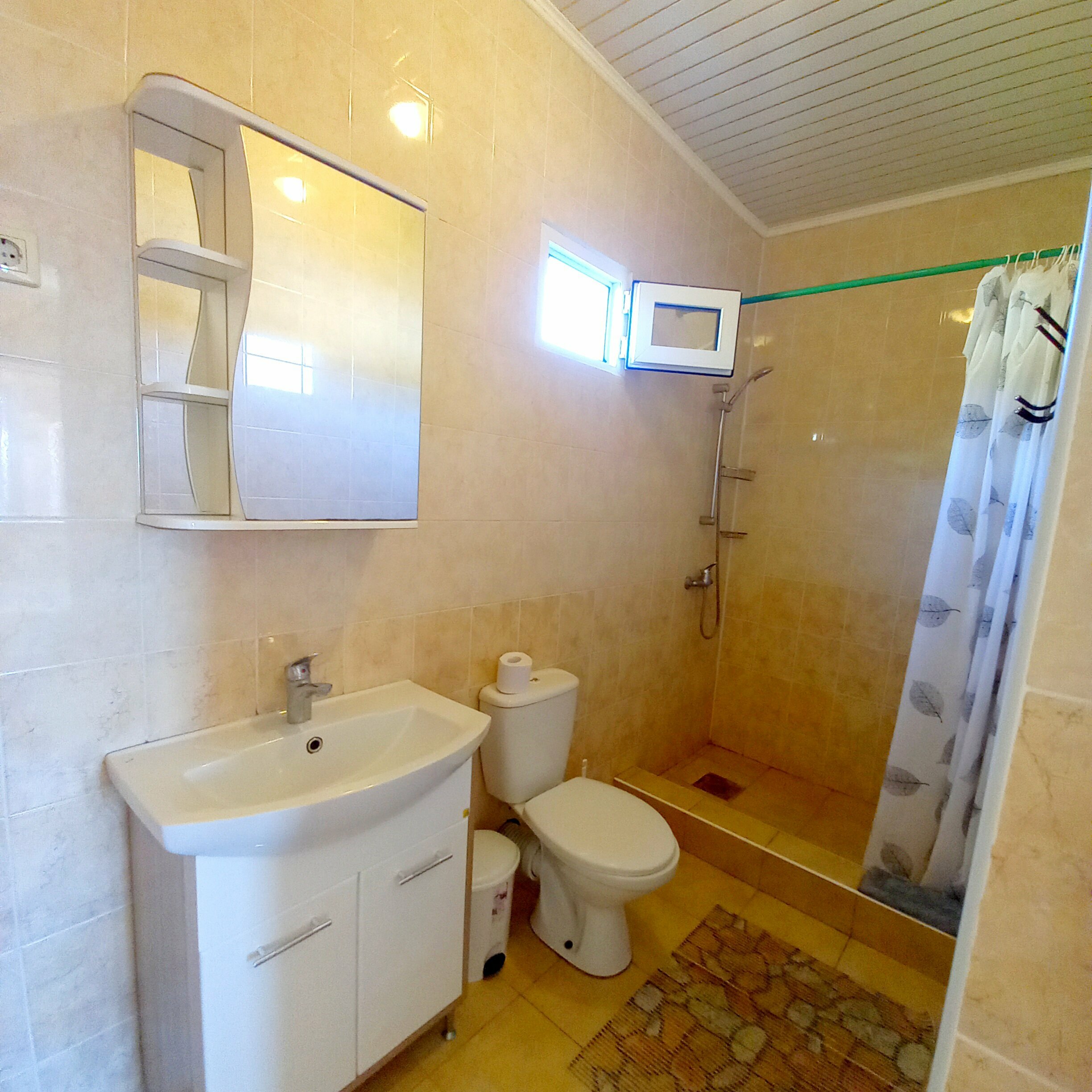 Стандартный двухместный номер с 2 отдельными кроватями, вид на море