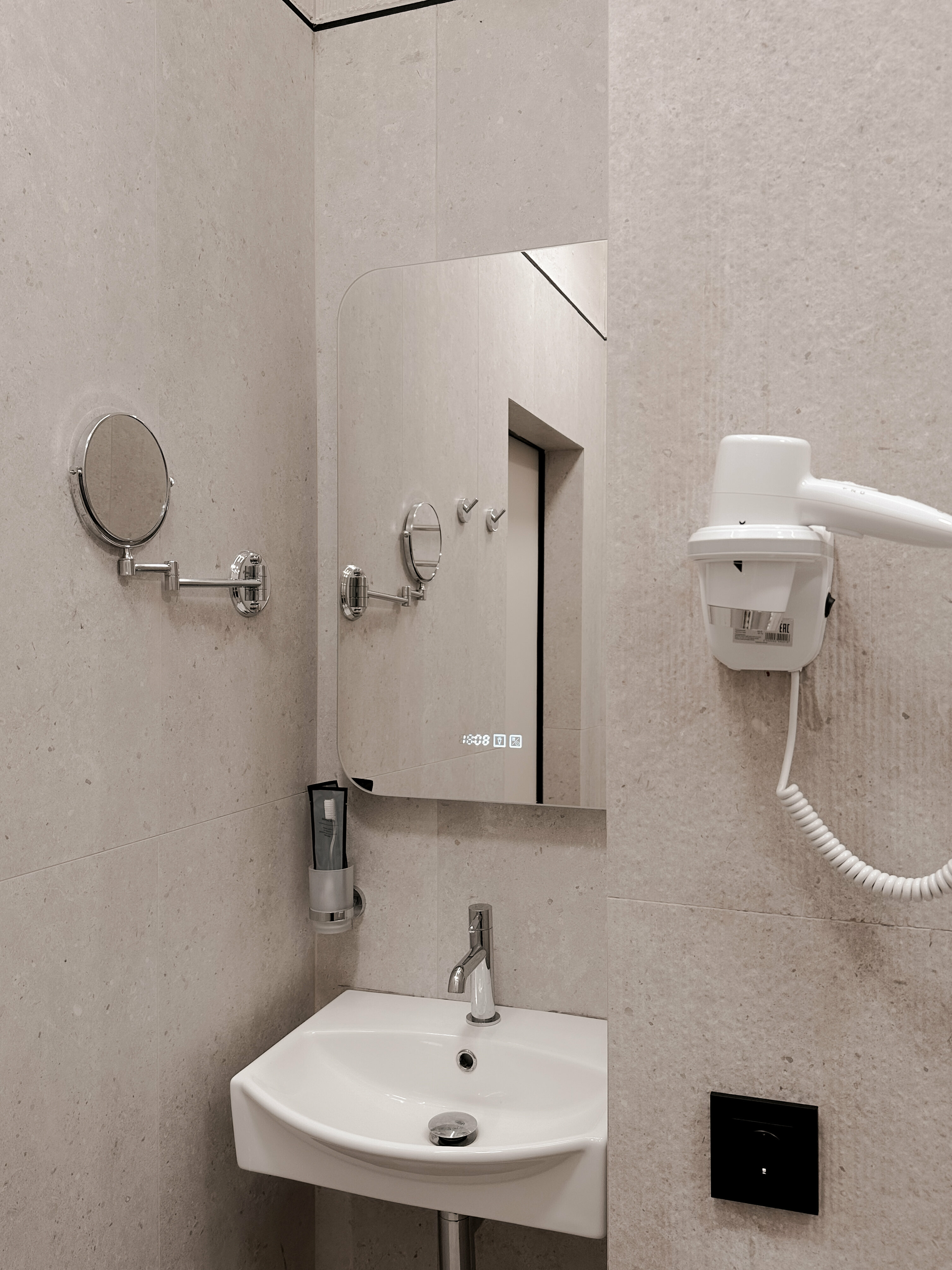 Полулюкс Делюкс