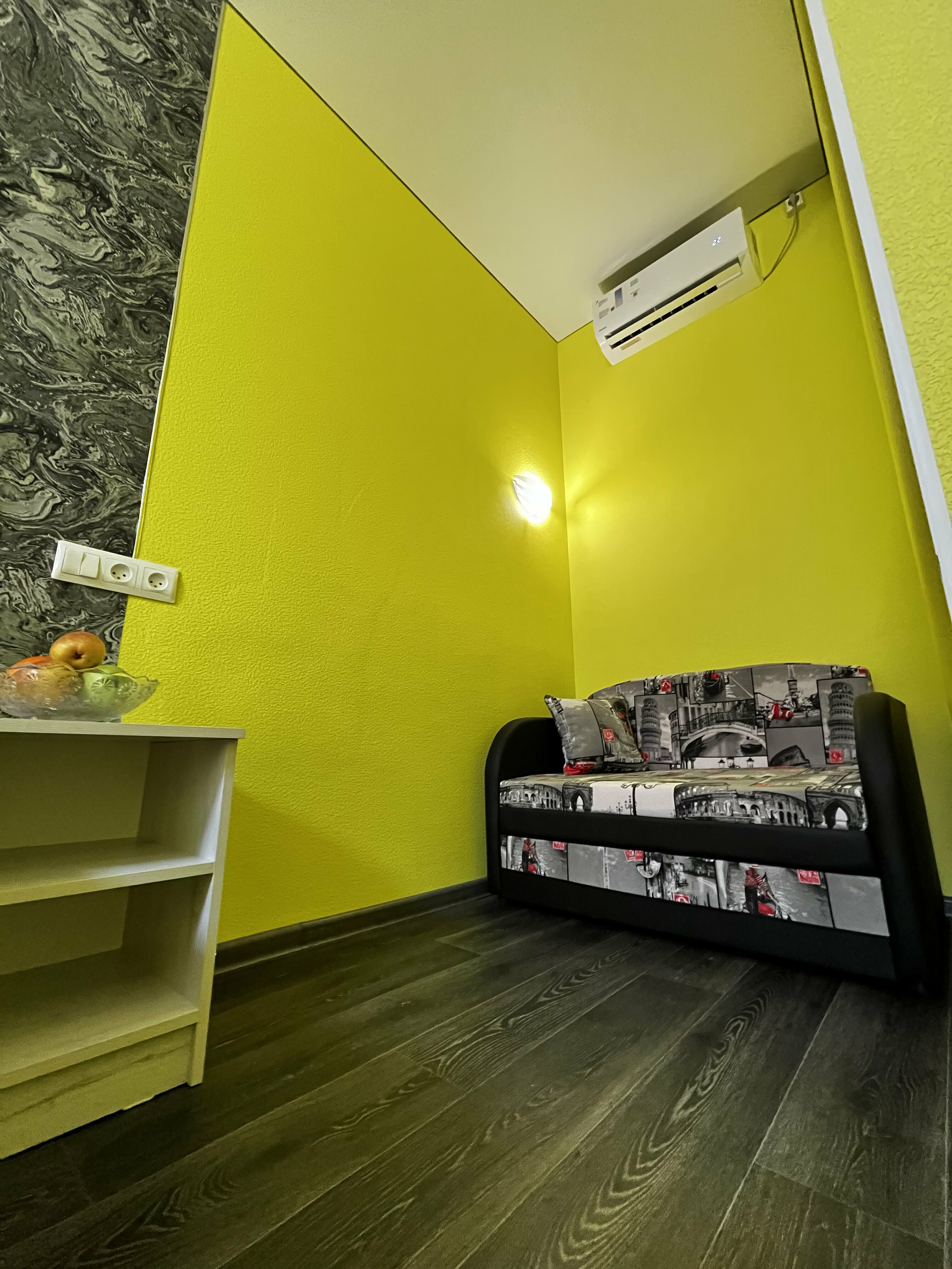 Уютные трёхместные апартаменты возле моря