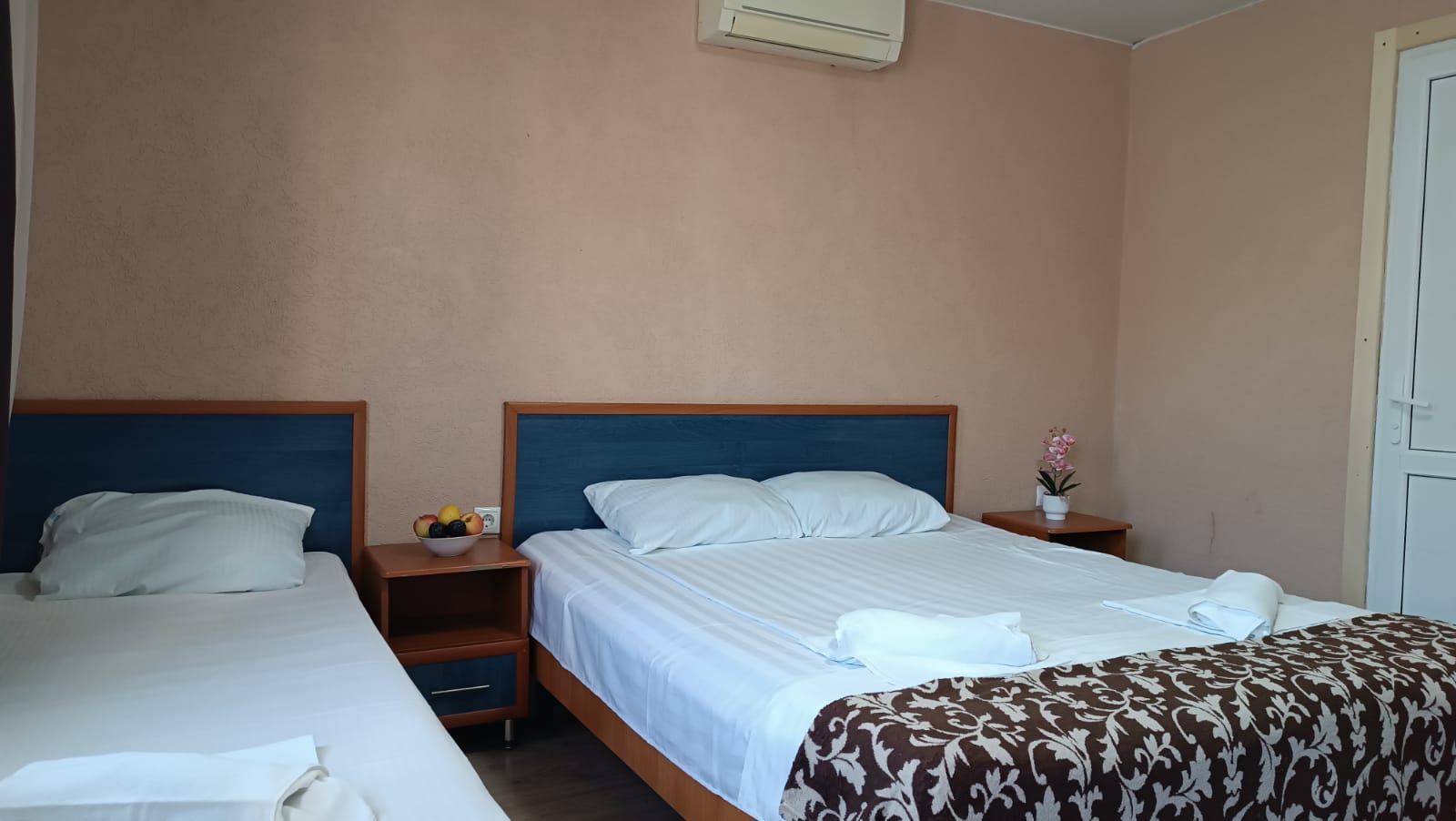 Стандартный трехместный номер