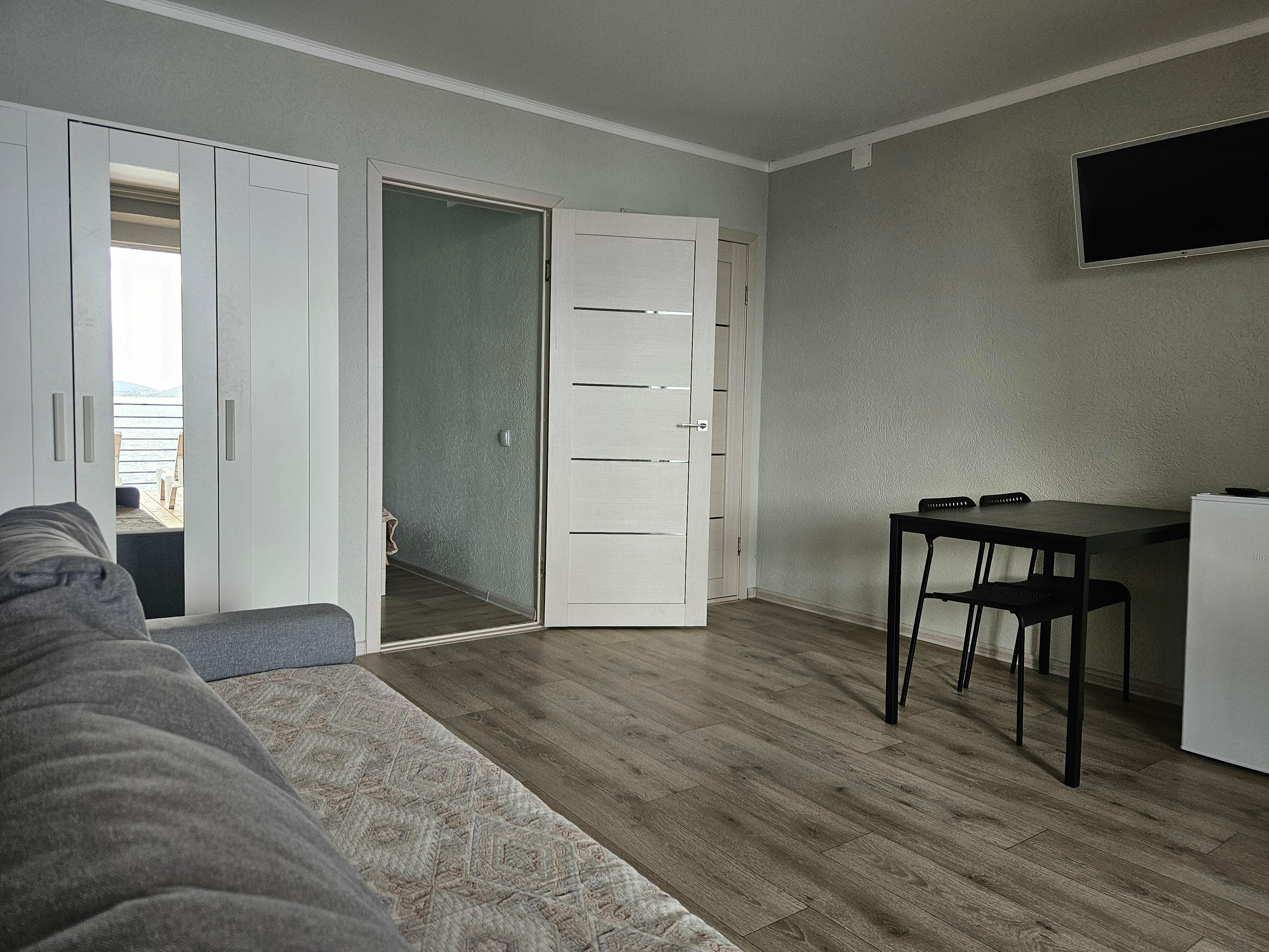 Апартаменты-евродвушка с видом на море