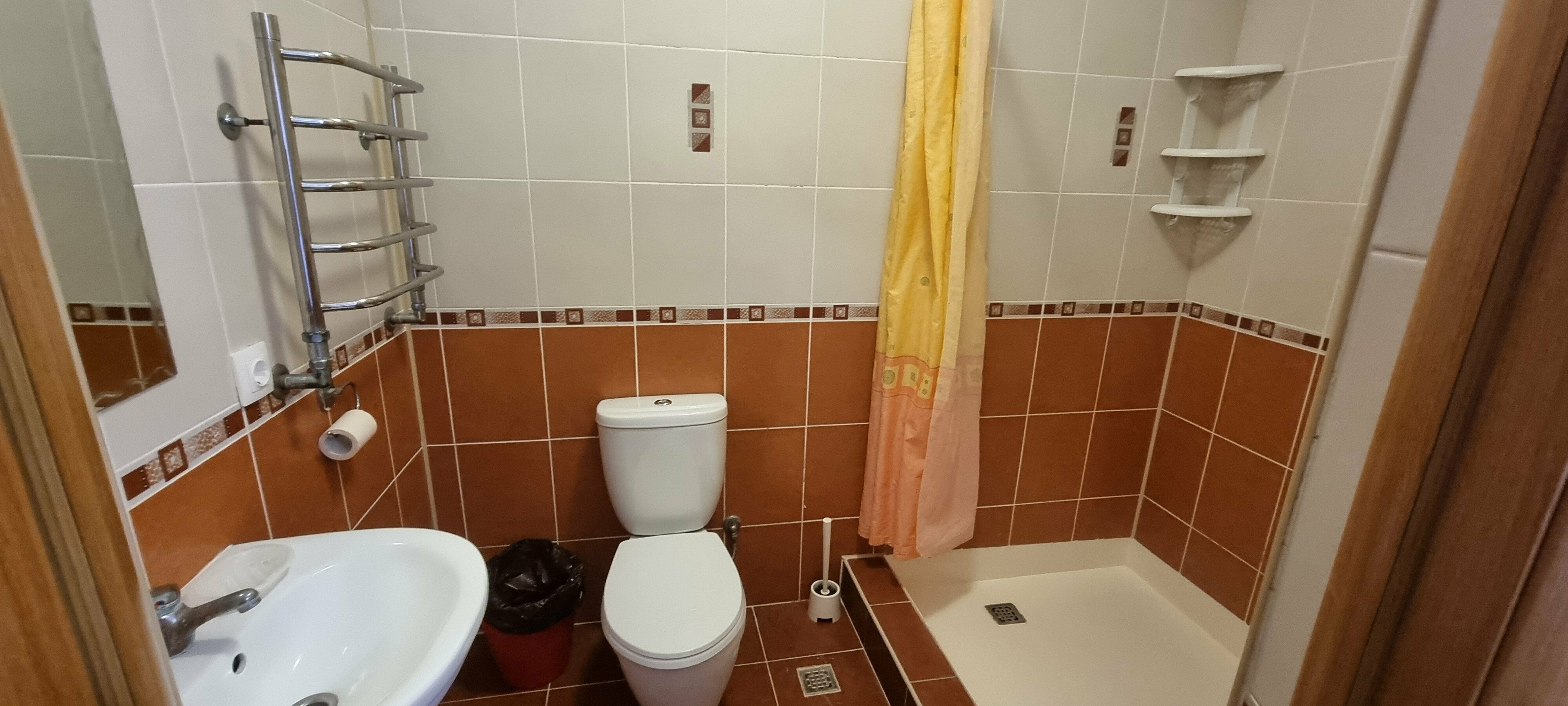 Трехместный номер с балконом