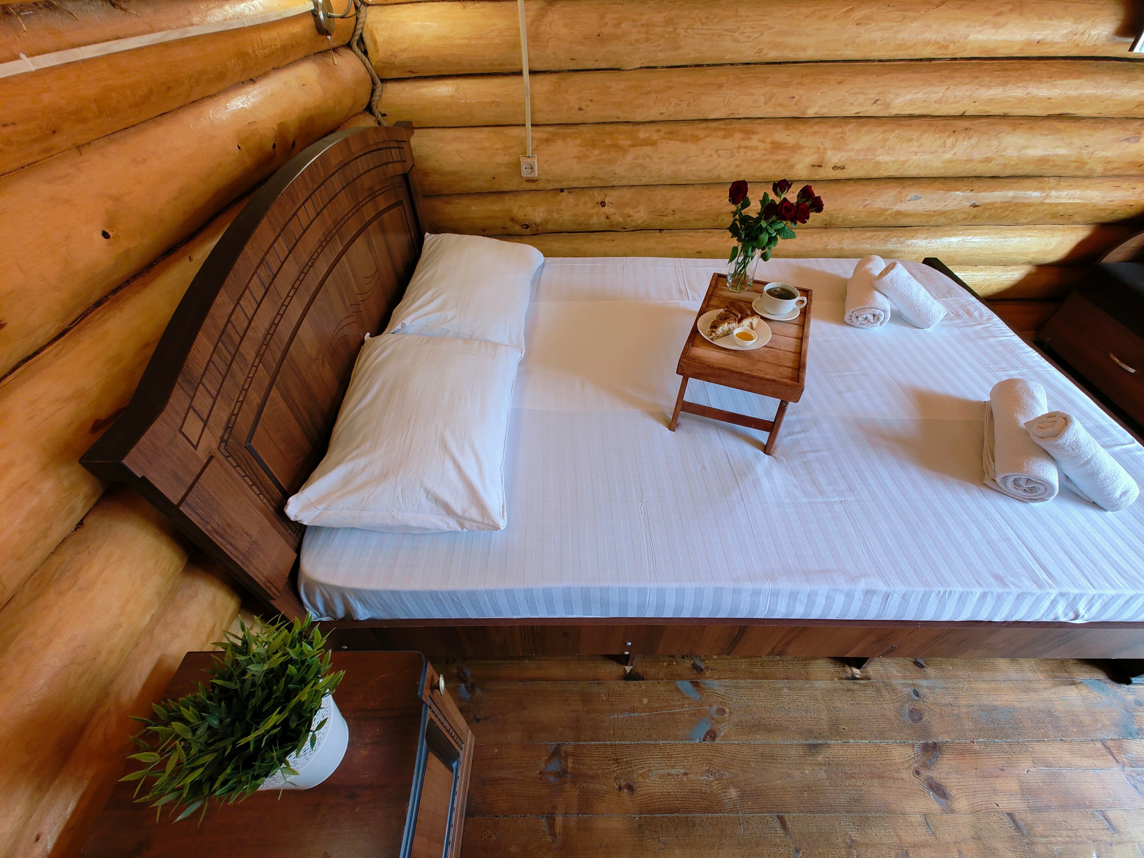 3-х местный домик с мини-кухней и террасой