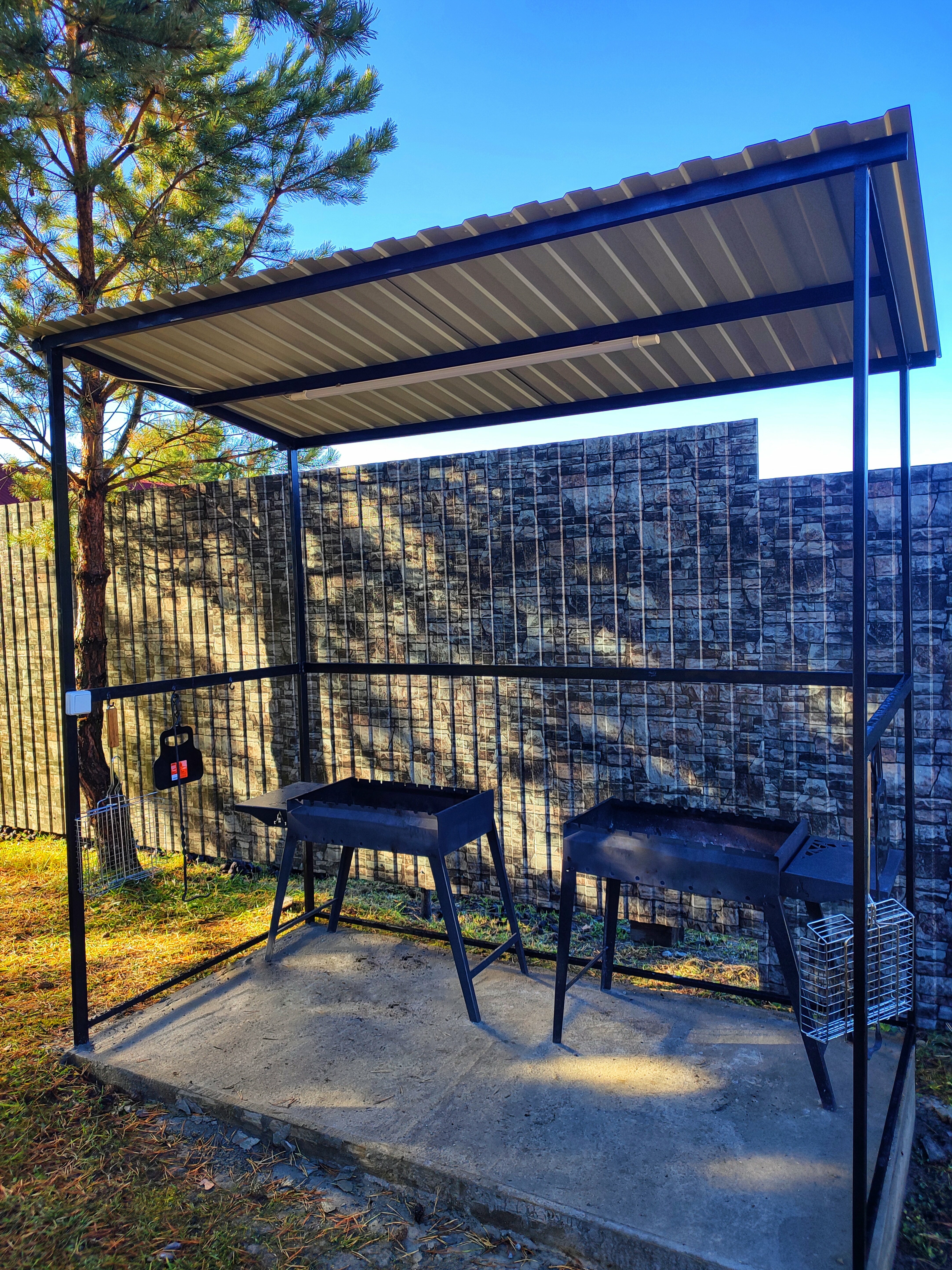 Трехместный номер с видом на горы