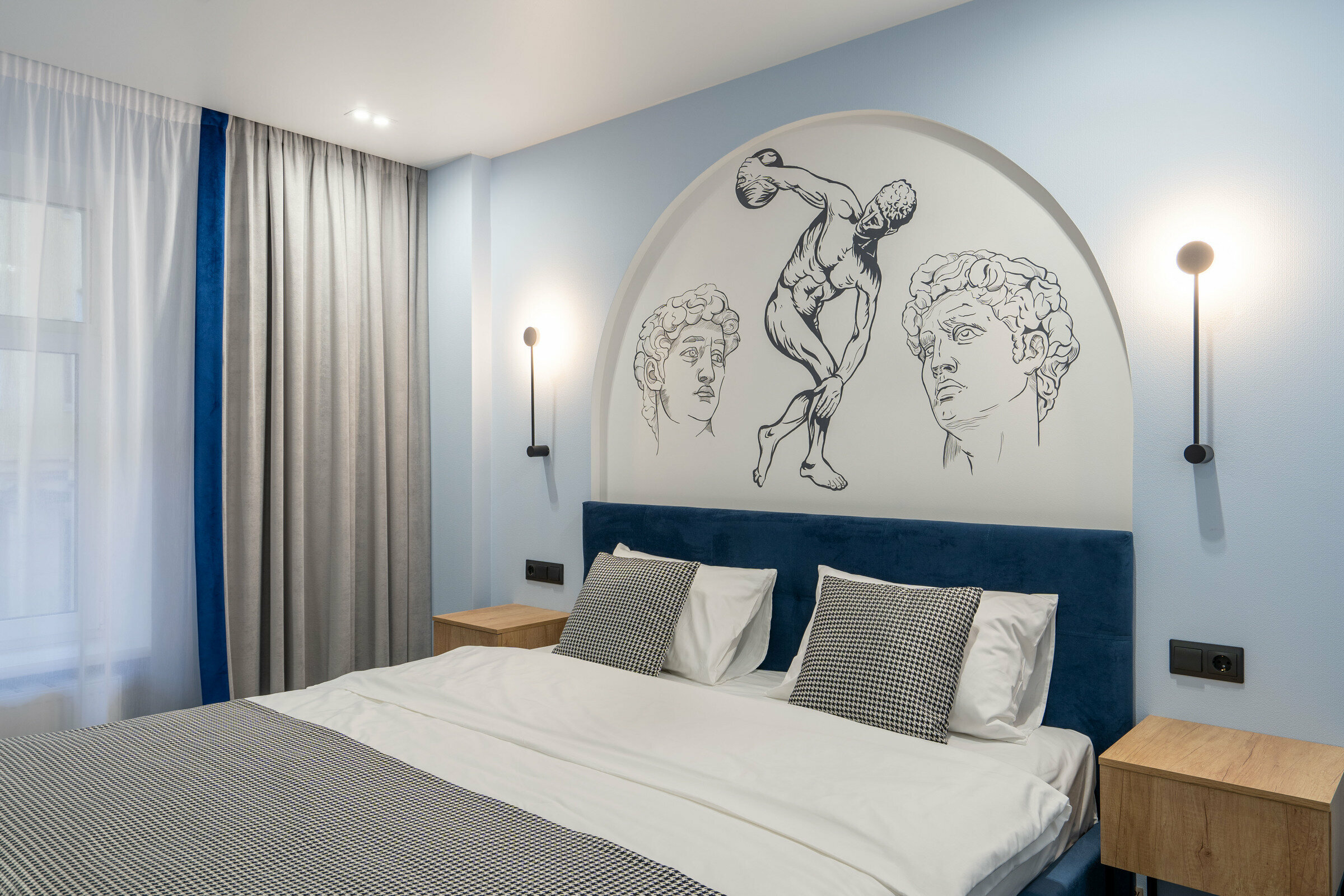 Улучшенный номер с большой кроватью «Спортивный».