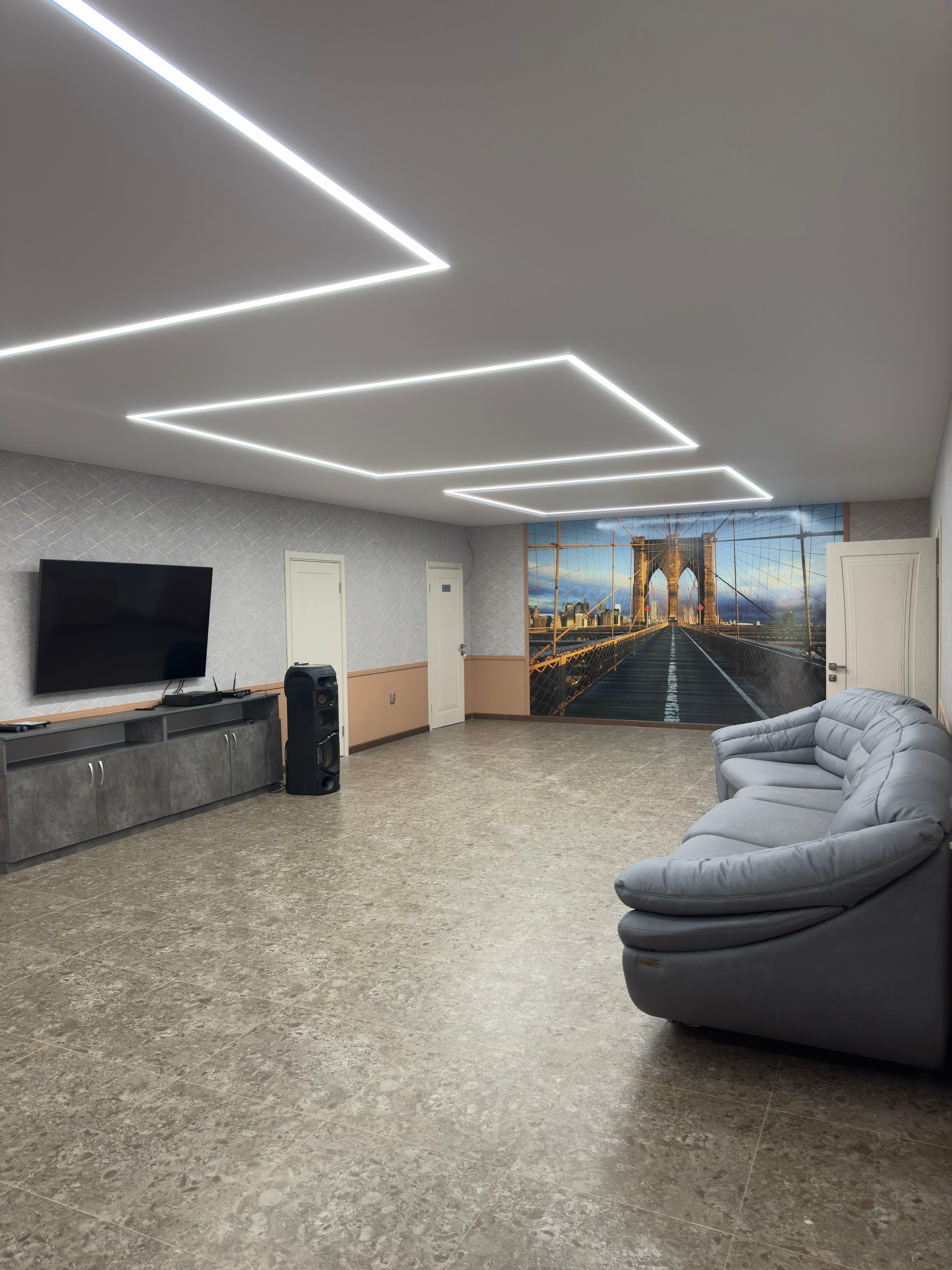 Дом с собственным бассейном