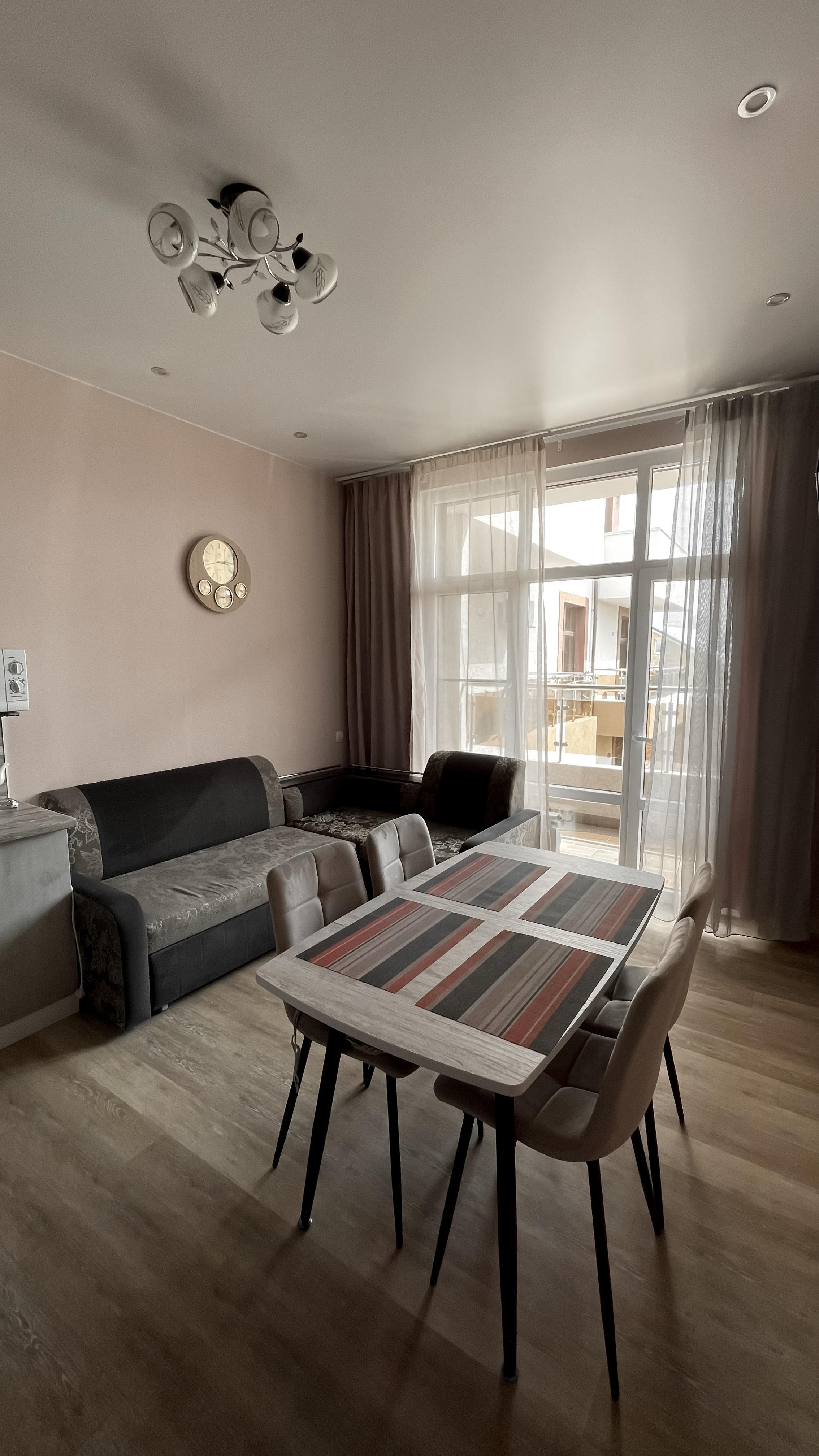 Семейный номер с балконом