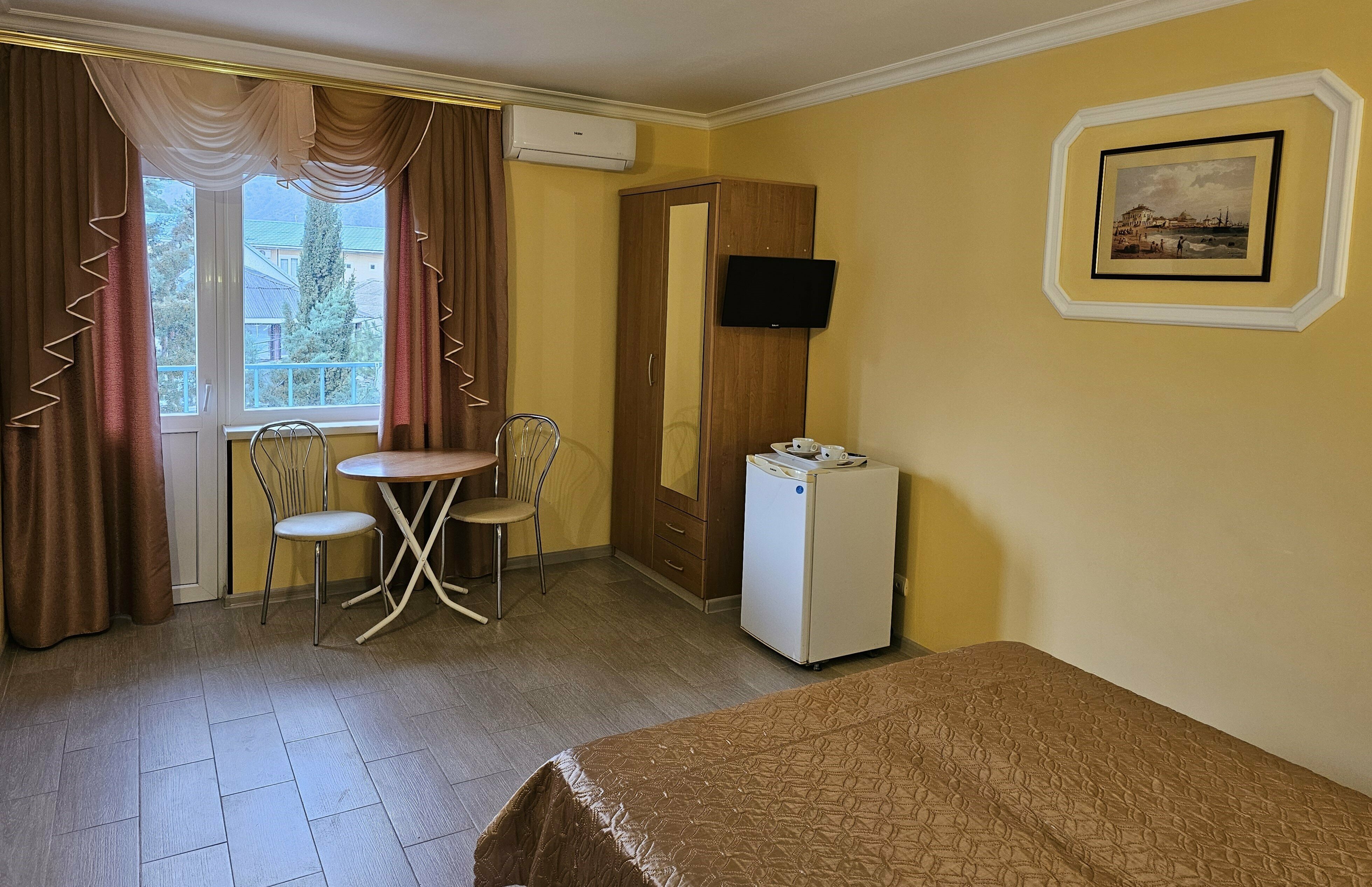 Двухместный номер с 1 кроватью или 2 отдельными кроватями и балконом